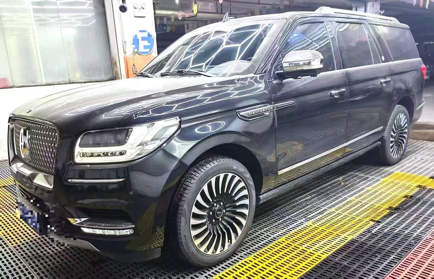 Открыть галерею: Navigator 2020 3.5T Long Axis Presidential Edition