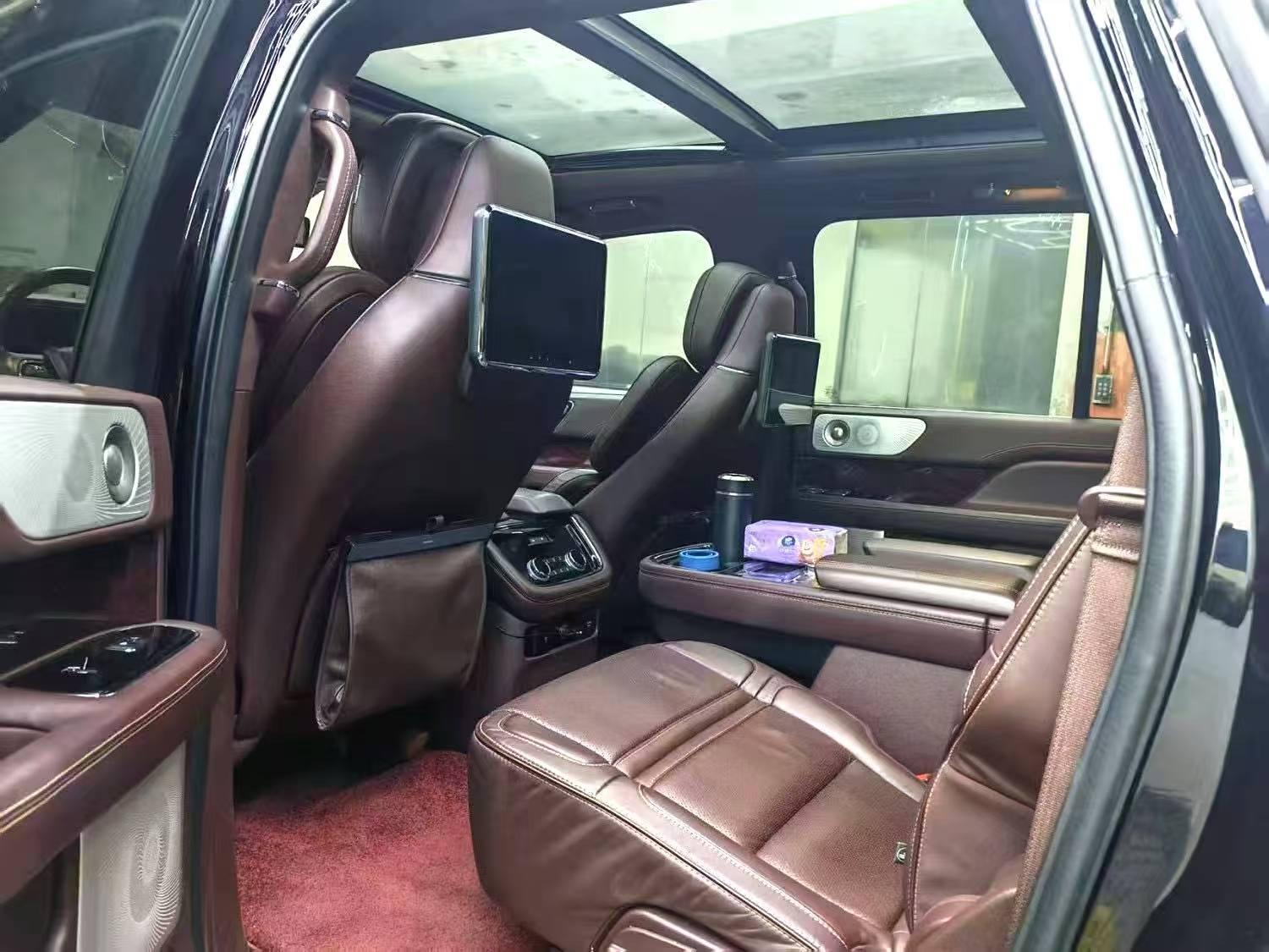 Navigator 2020 3.5T Long Axis Presidential Edition 3