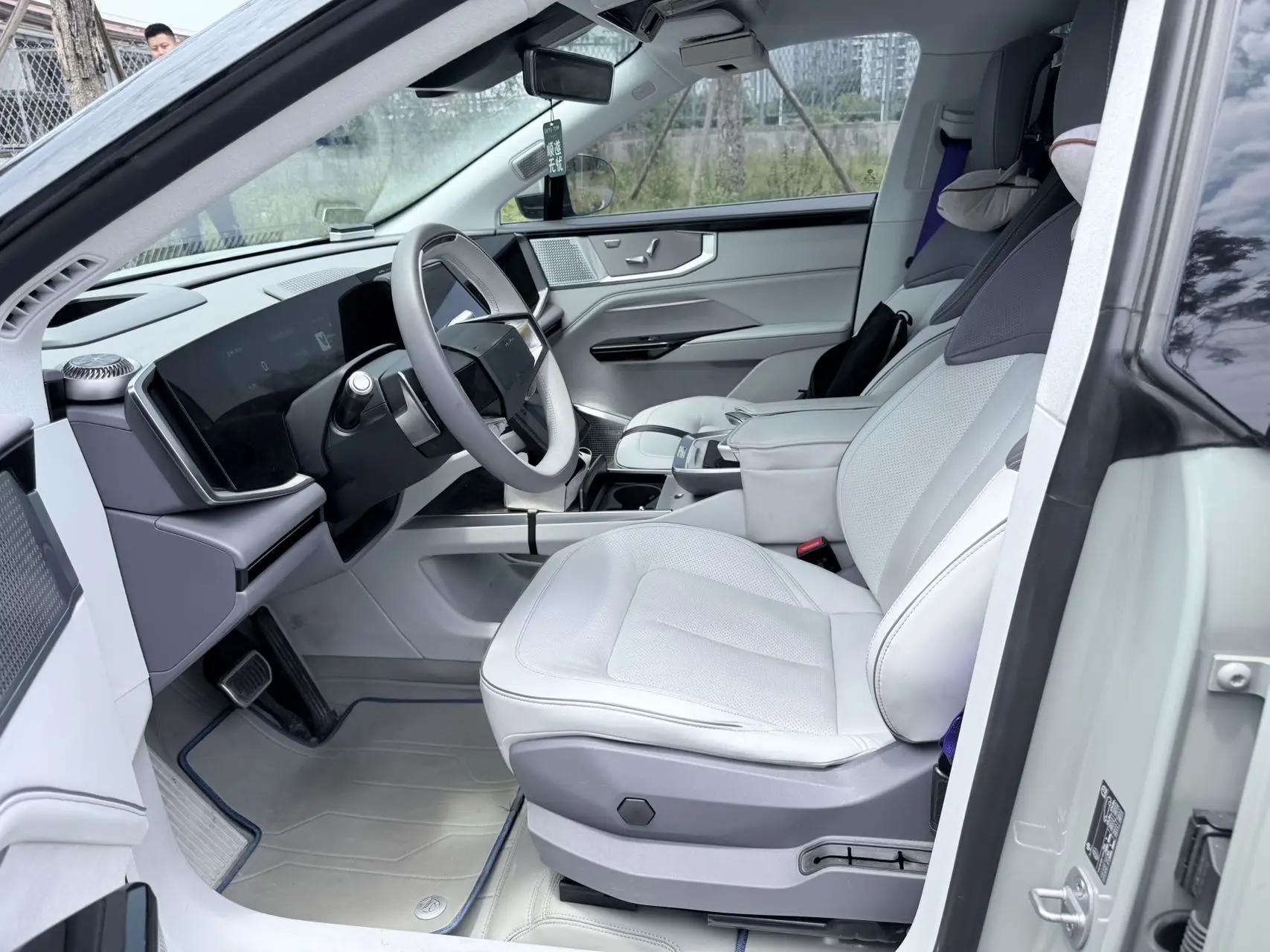 HiPhi HiPhi Y 2023 765km Flagship 4