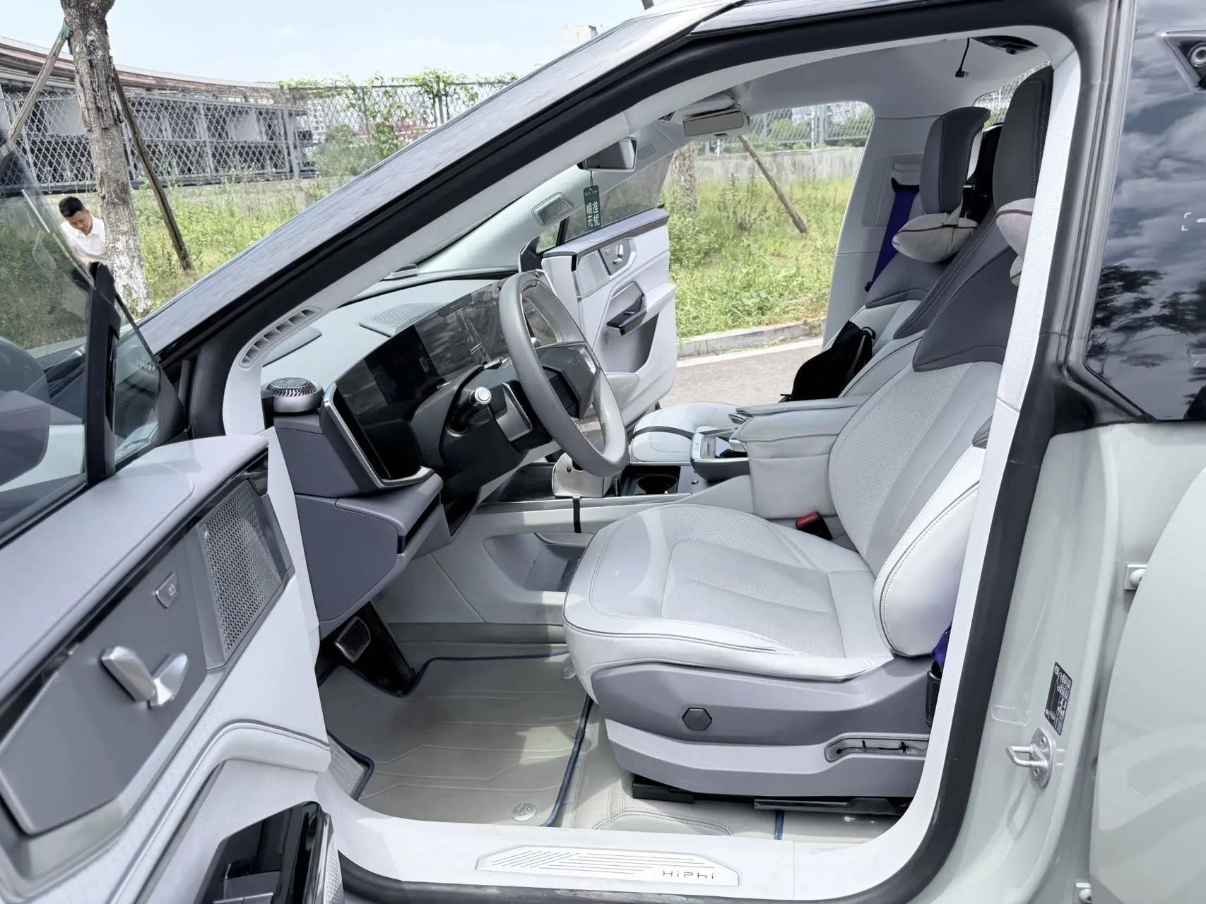 HiPhi HiPhi Y 2023 765km Flagship 5