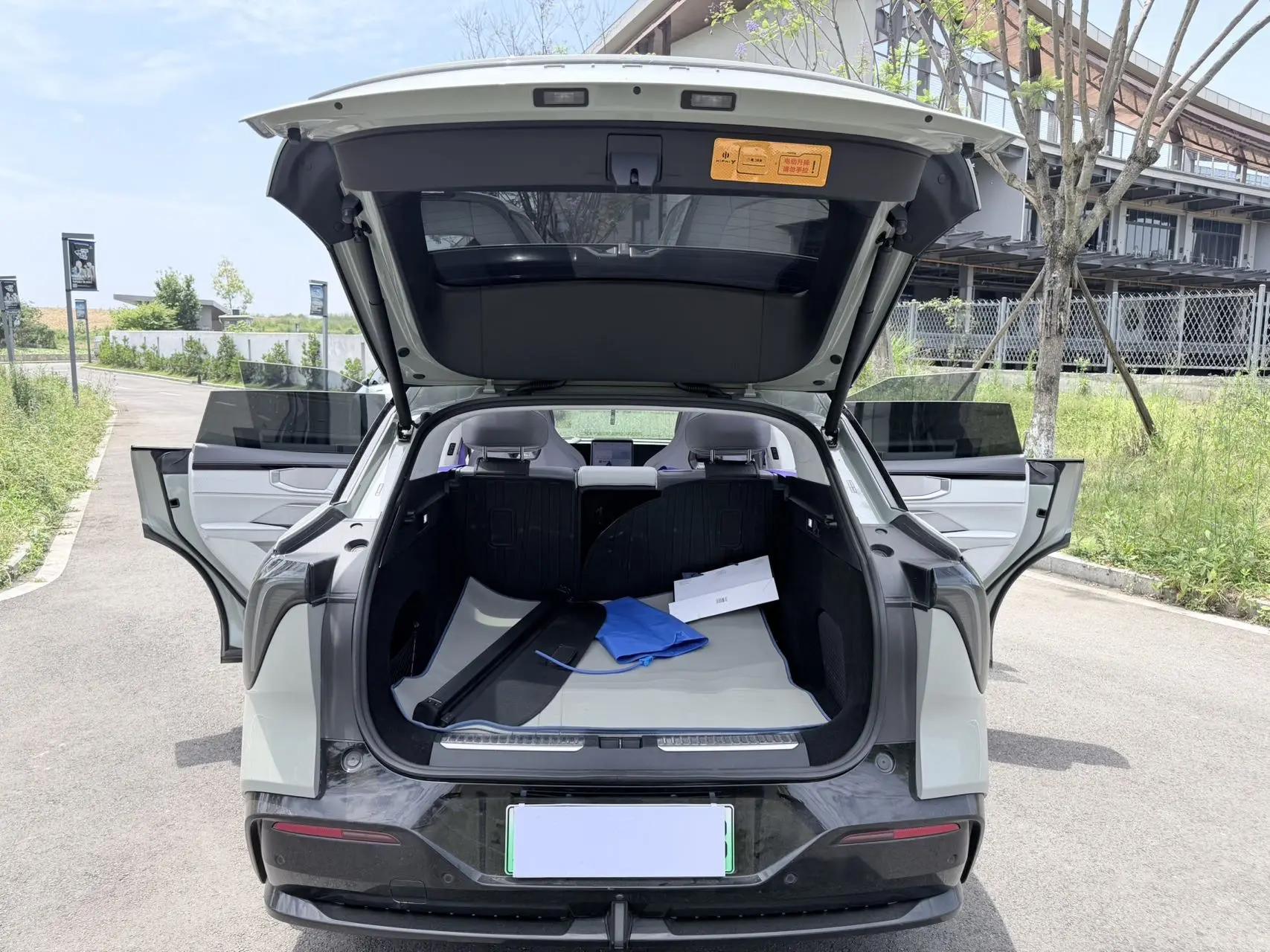 HiPhi HiPhi Y 2023 765km Flagship 6