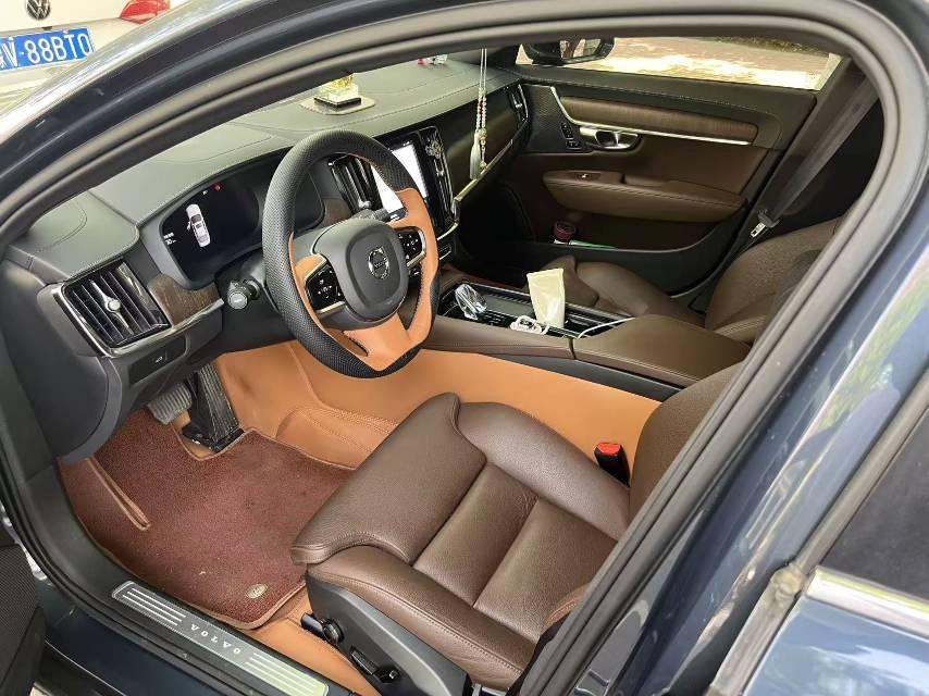 Volvo S90 2024 B5 Zhiyuan Deluxe Edition 2