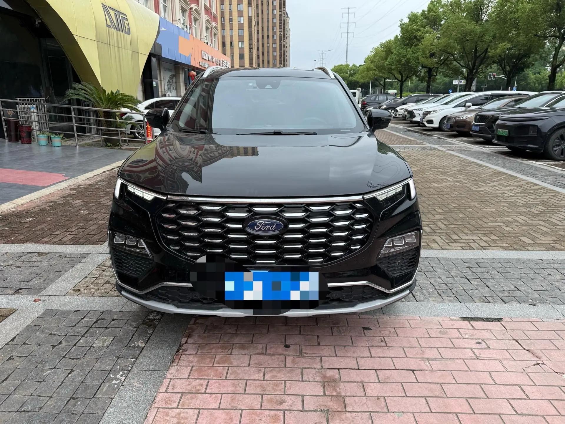Ford 2023 Lingyu 2.0T EcoBoost 225 Zunling 7-seat (2/2/3) automatic gear 2