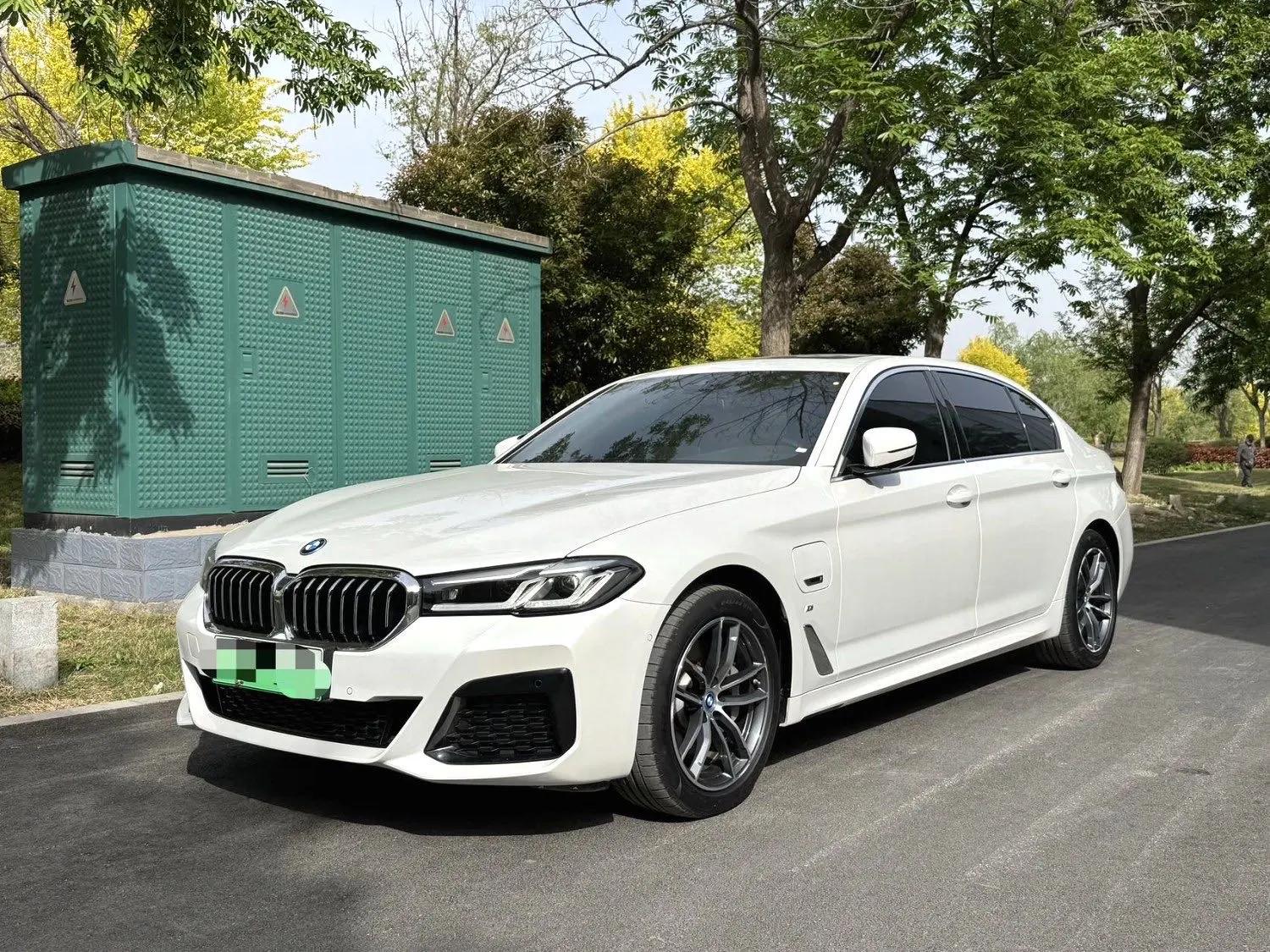 BMW 5 series new energy 2021 535Le M sports suit