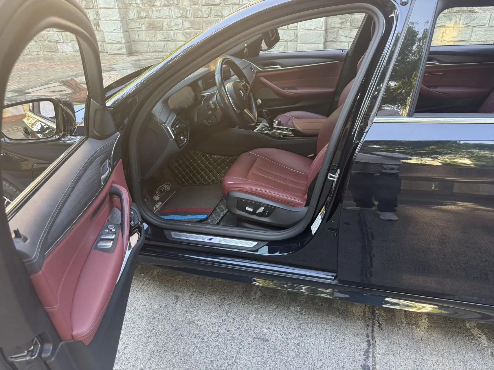 BMW 5 series new energy 2021 535Le M sports suit 3