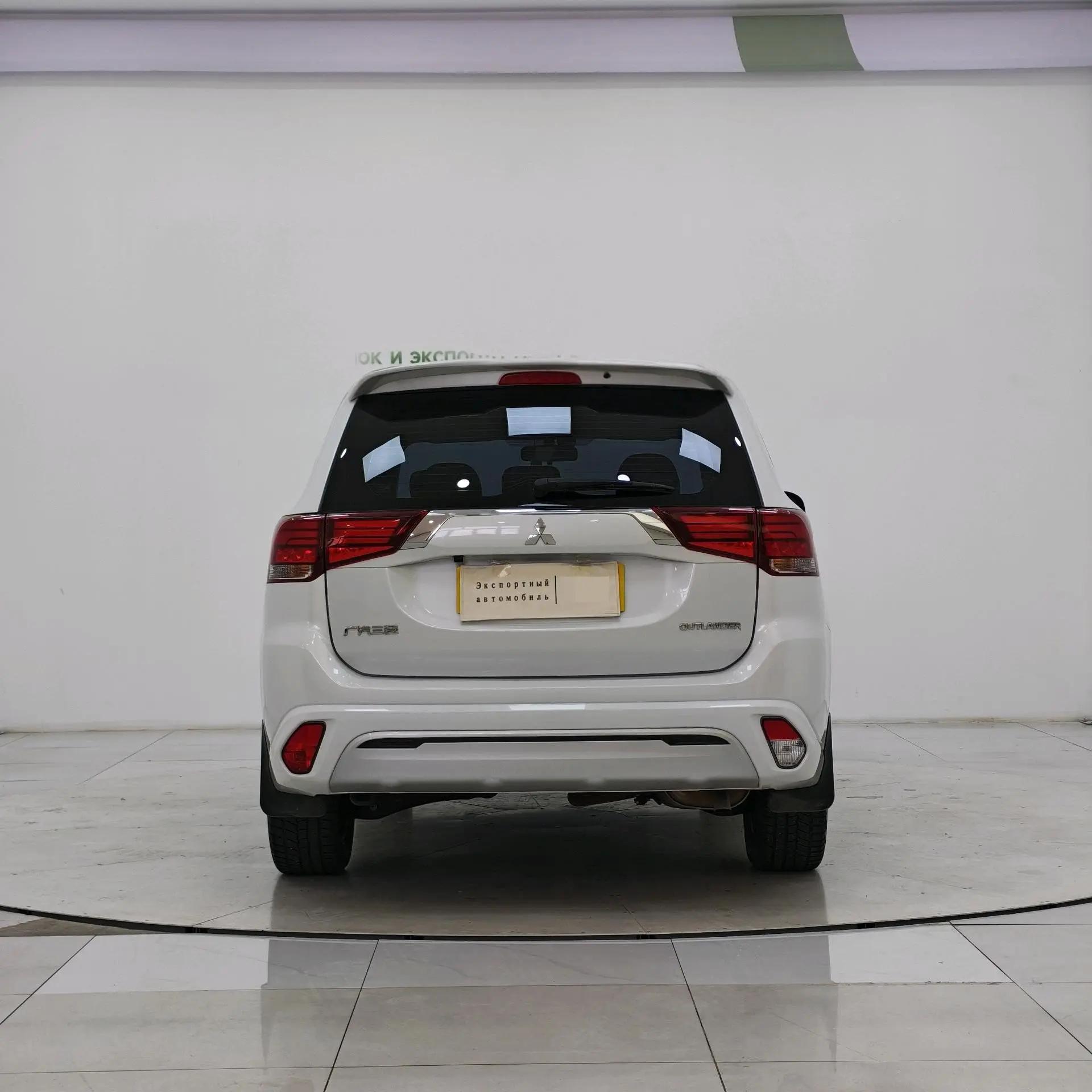 Outlander 2021 model changed to 2.0L two-wheel drive free version 5 seats 4