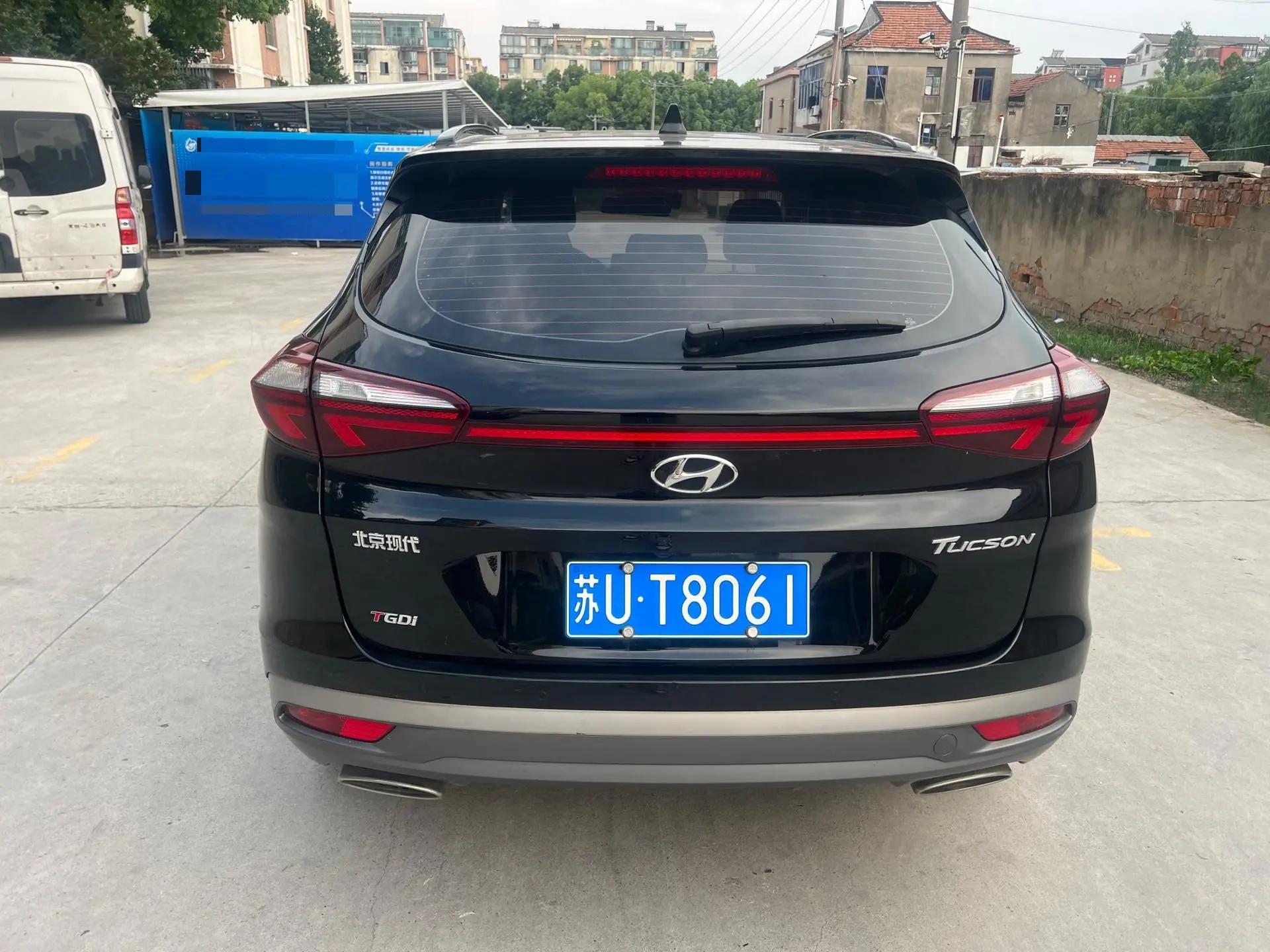 Tucson 2020 280TGDi Dual-Clutch, Front-Wheel Drive, Fashion Edition, China V Emission Standard 8