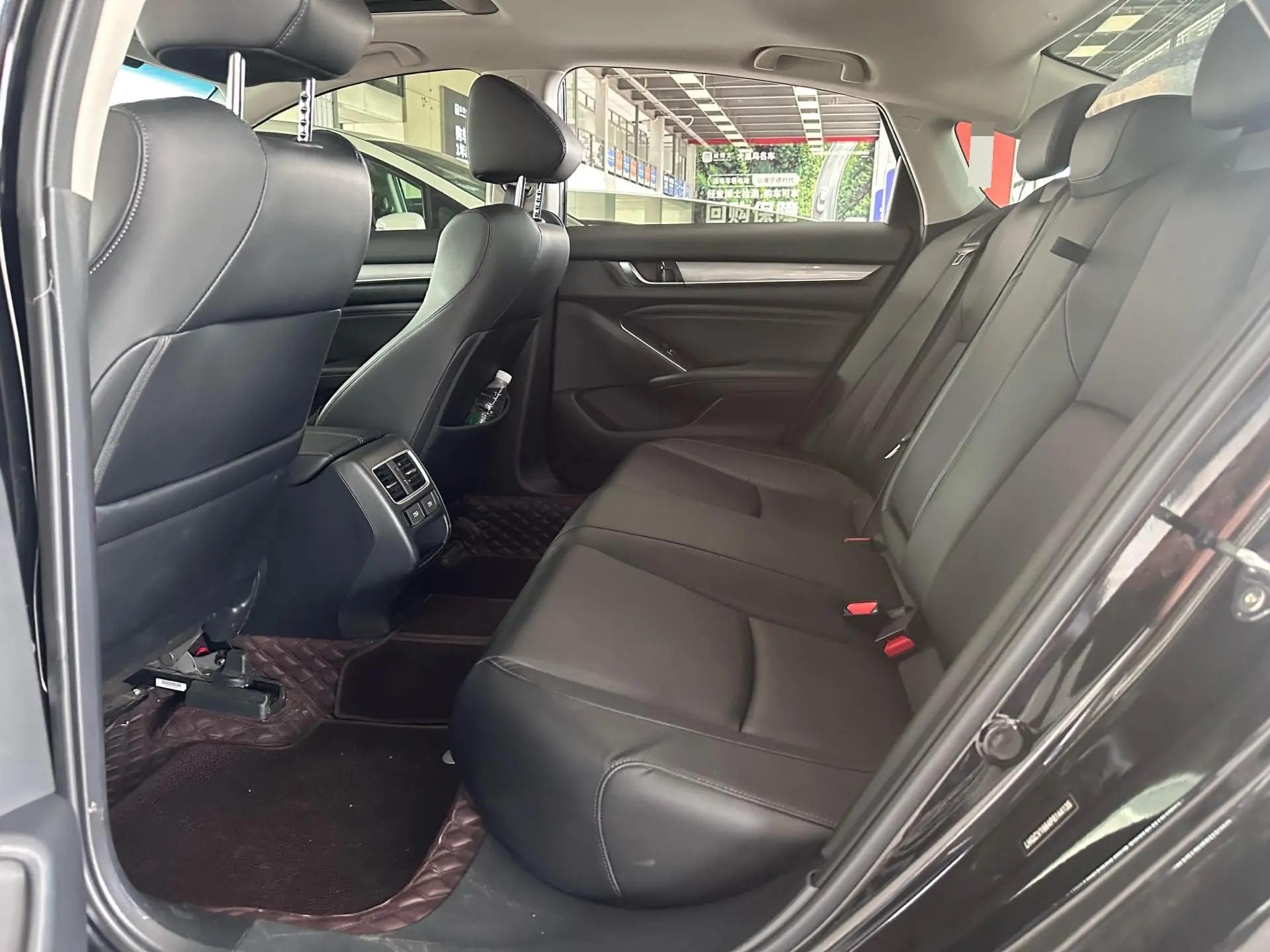 Accord 2022 260TURBO Deluxe Edition 5