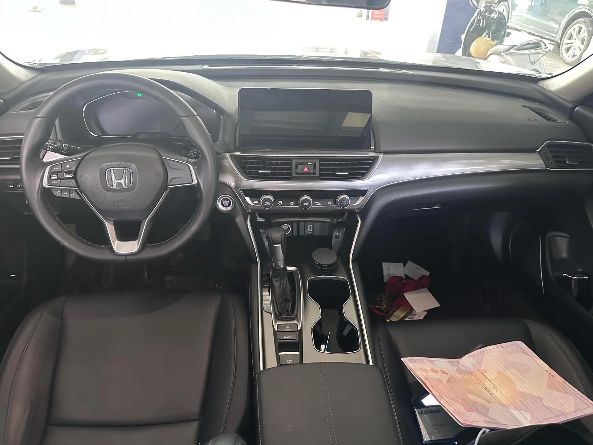 Accord 2022 260TURBO Deluxe Edition 6