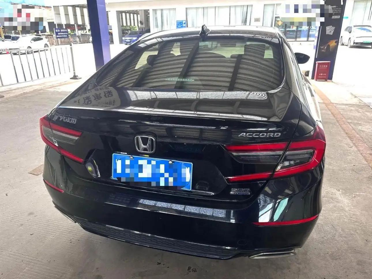 Accord 2022 260TURBO Deluxe Edition 8