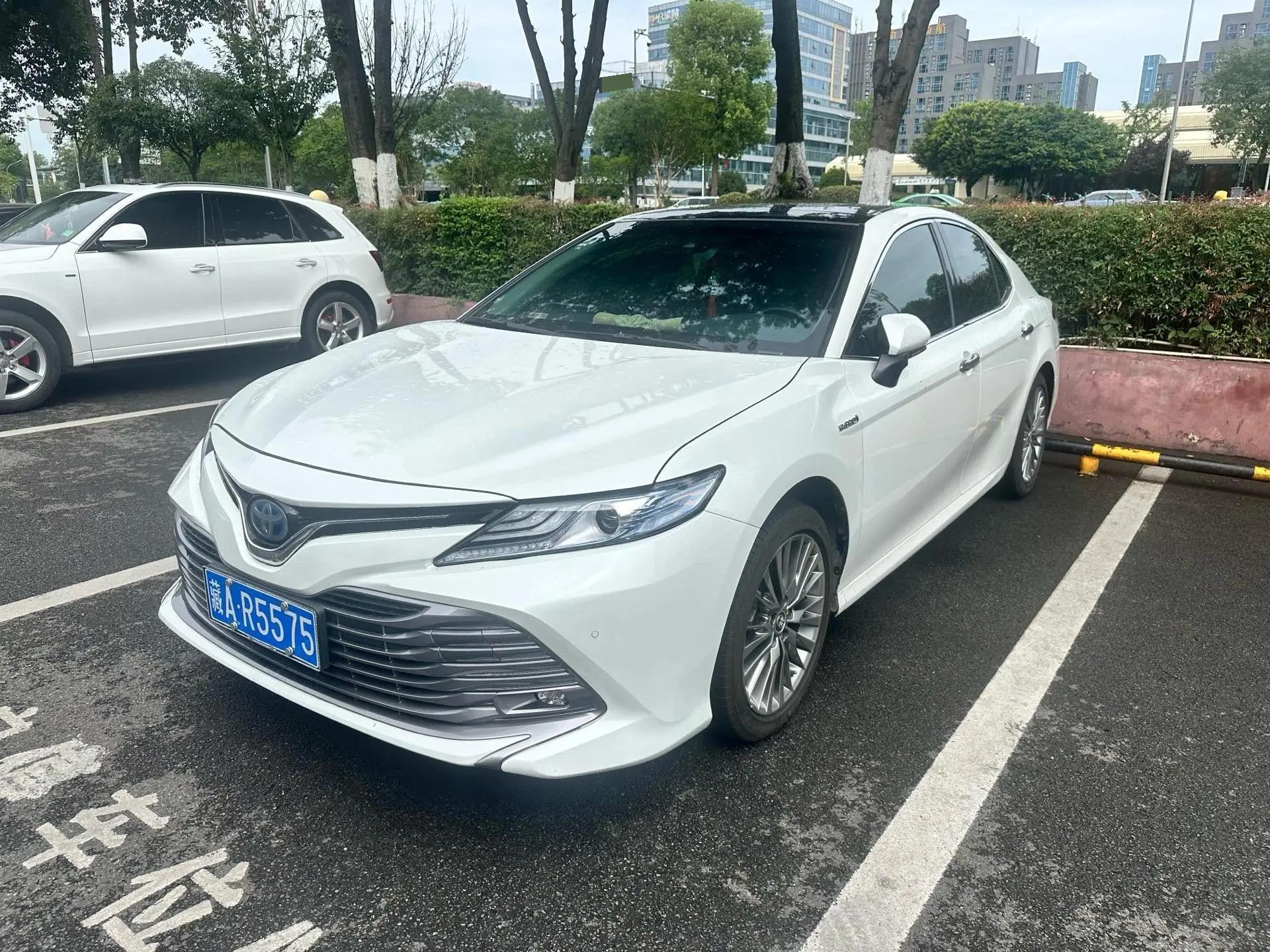 Camry 2019 Hybrid 2.5HG Luxury Edition, China V Emission Standard