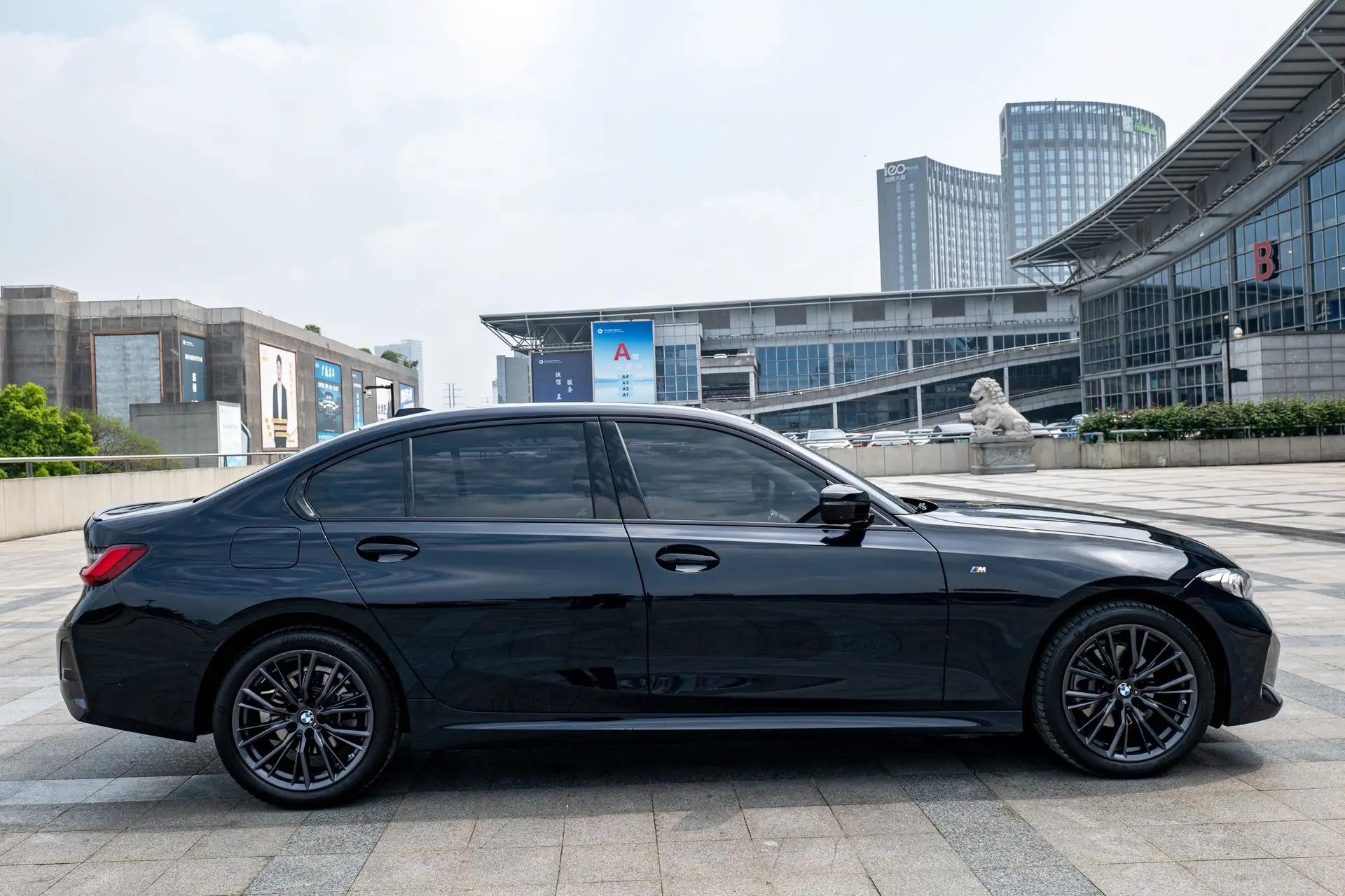 BMW 3 Series 2024 Model 325Li 2.0T M Sport Night Edition Automatic 2