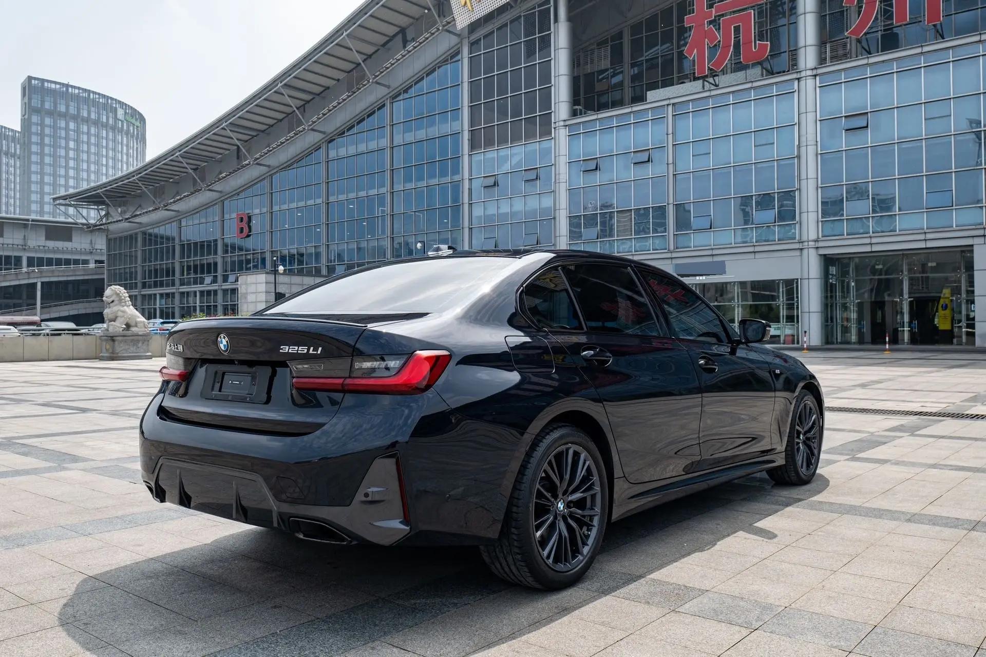 BMW 3 Series 2024 Model 325Li 2.0T M Sport Night Edition Automatic 7