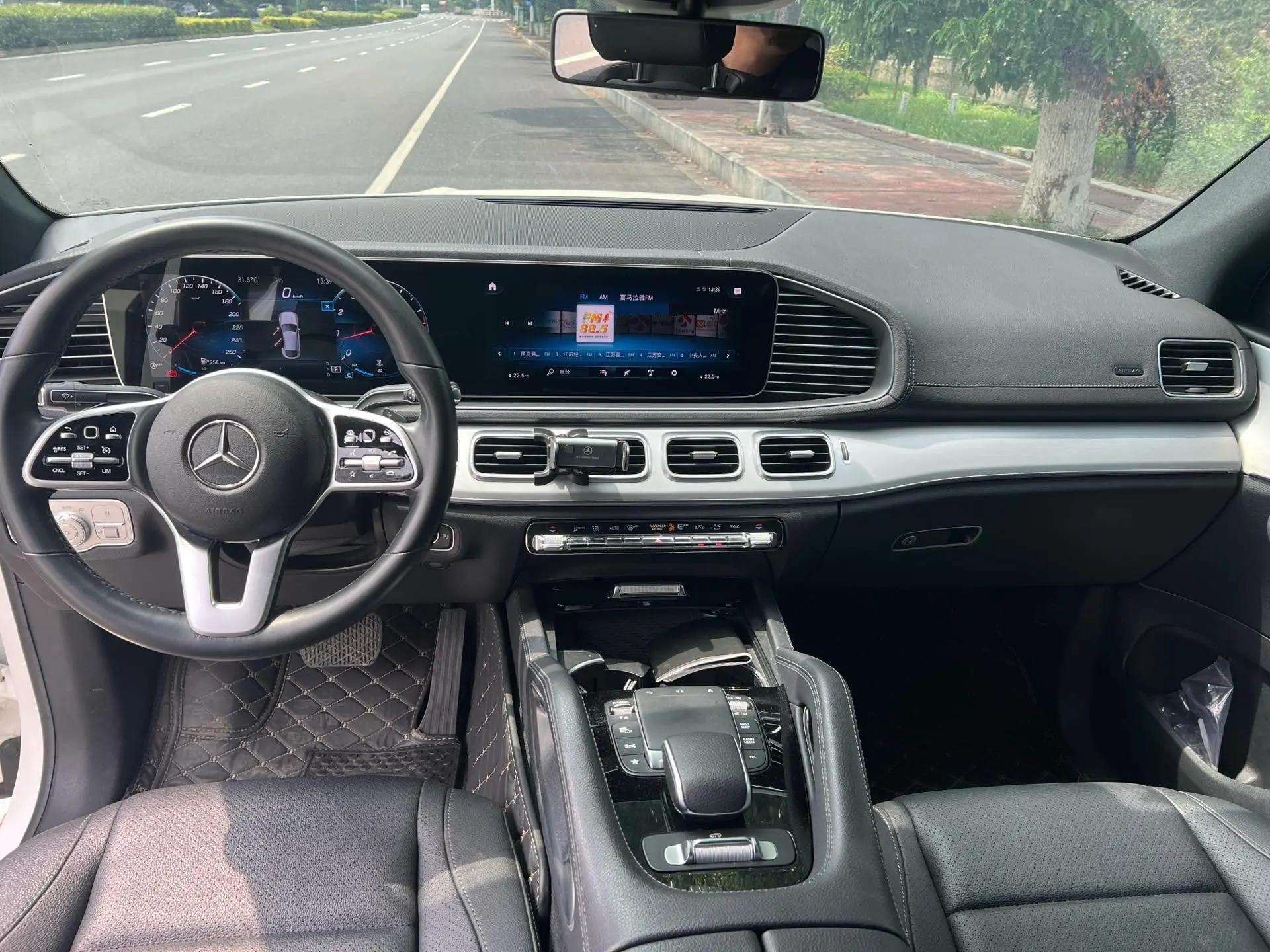 Mercedes Benz GLE Coupe 2020 GLE 350 4MATIC Coupe SUV Luxury 9