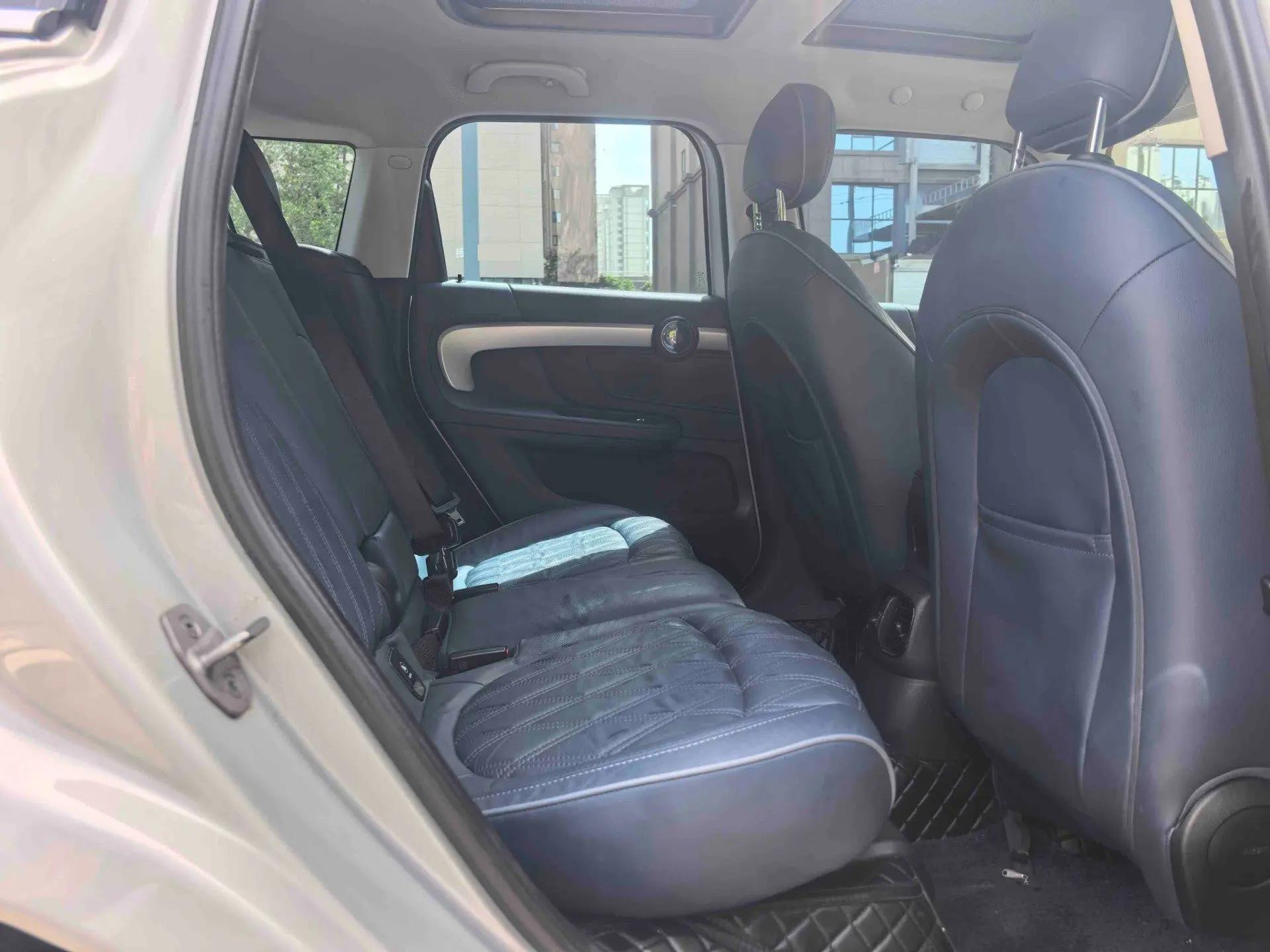 MINI COUNTRYMAN 2021 1.5T COOPER ALL4 Connoisseur 3