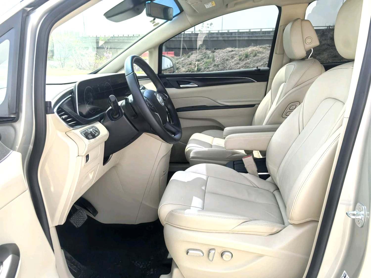 Buick GL8 2022 ES Lu Zun 653T Premium 4
