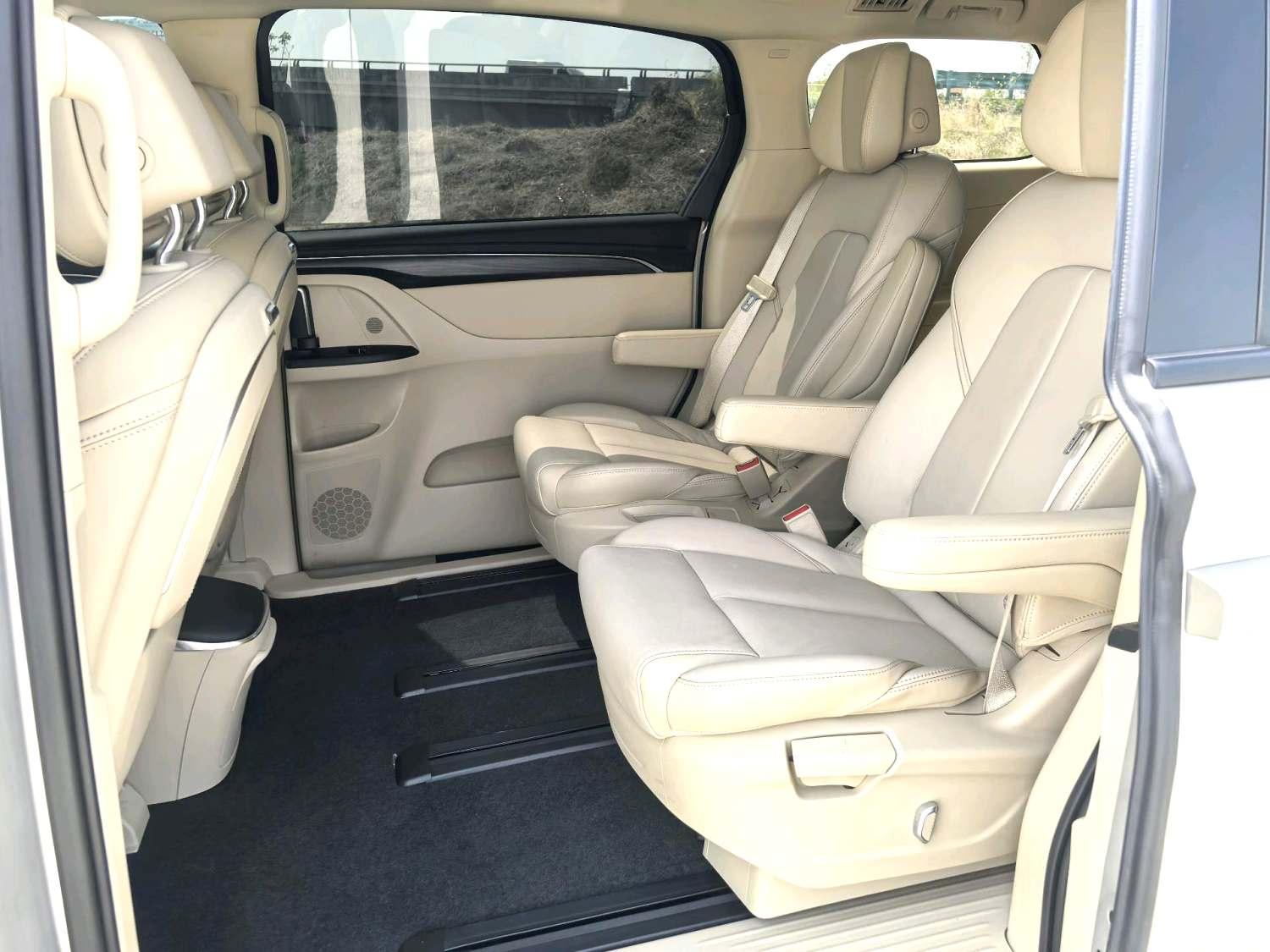 Buick GL8 2022 ES Lu Zun 653T Premium 5