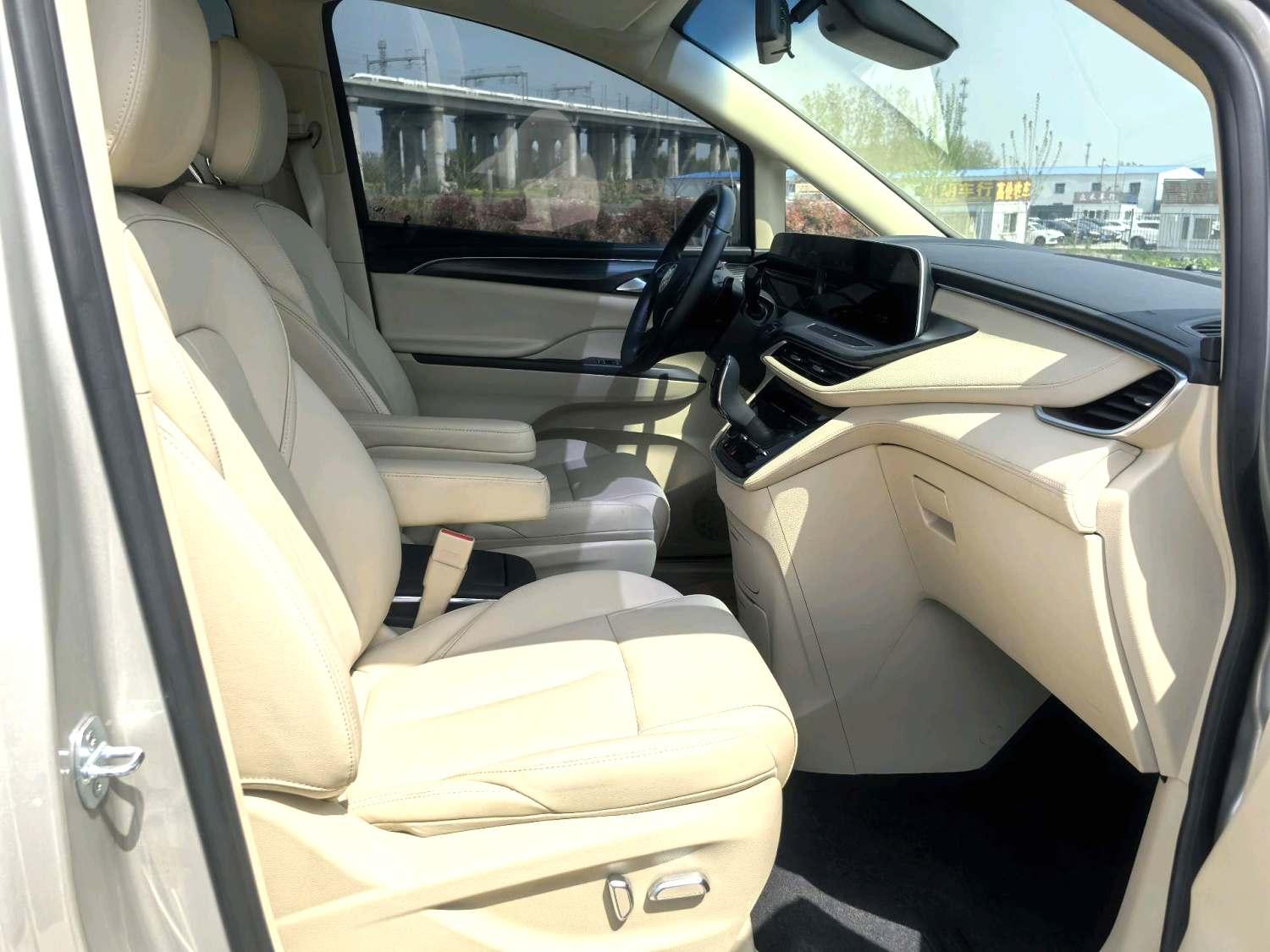 Buick GL8 2022 ES Lu Zun 653T Premium 6