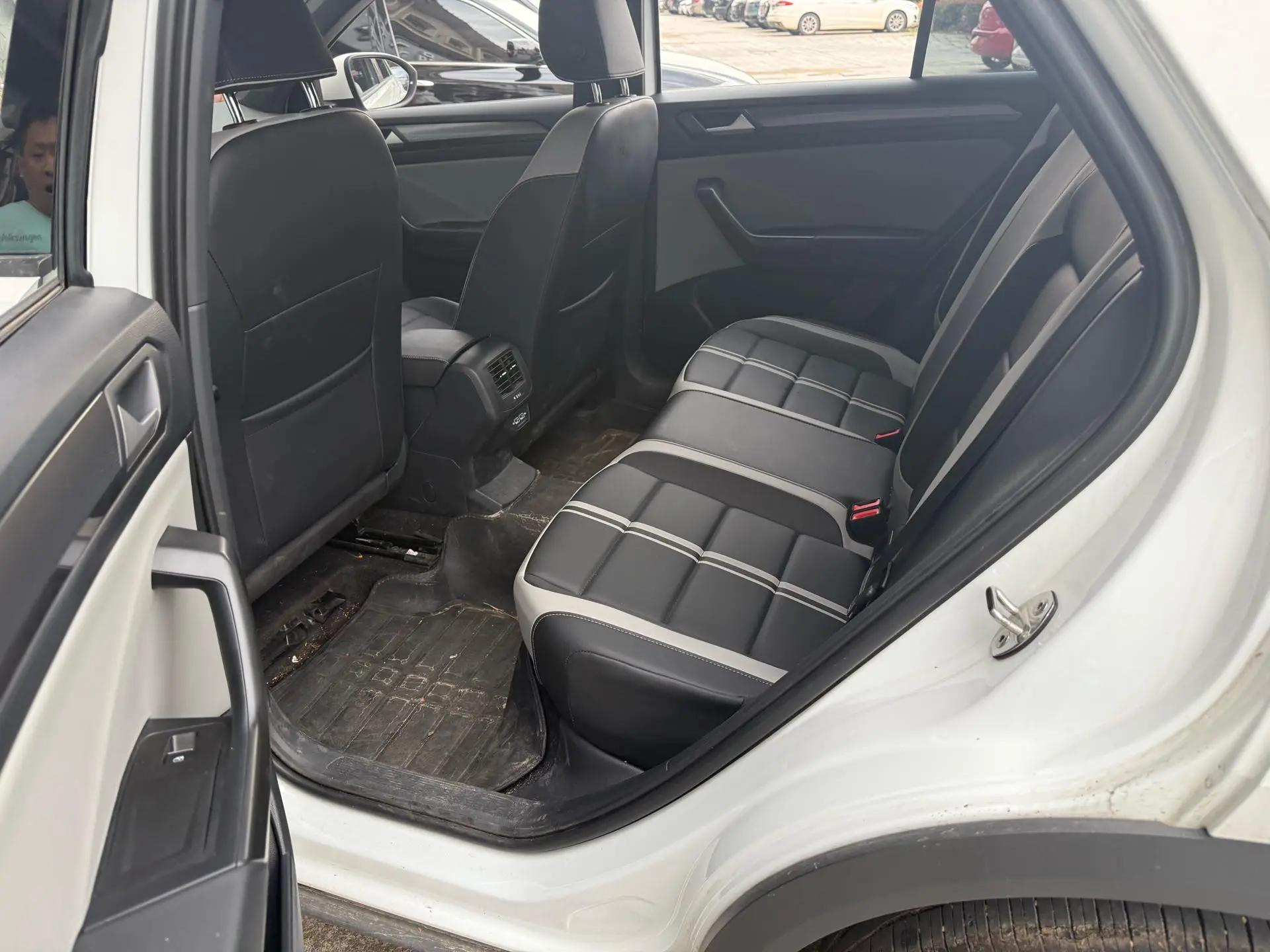 Volkswagen 2025 Tharu 1.5TSI 300TSI Front-Wheel Drive Chenguang Edition Automatic 3