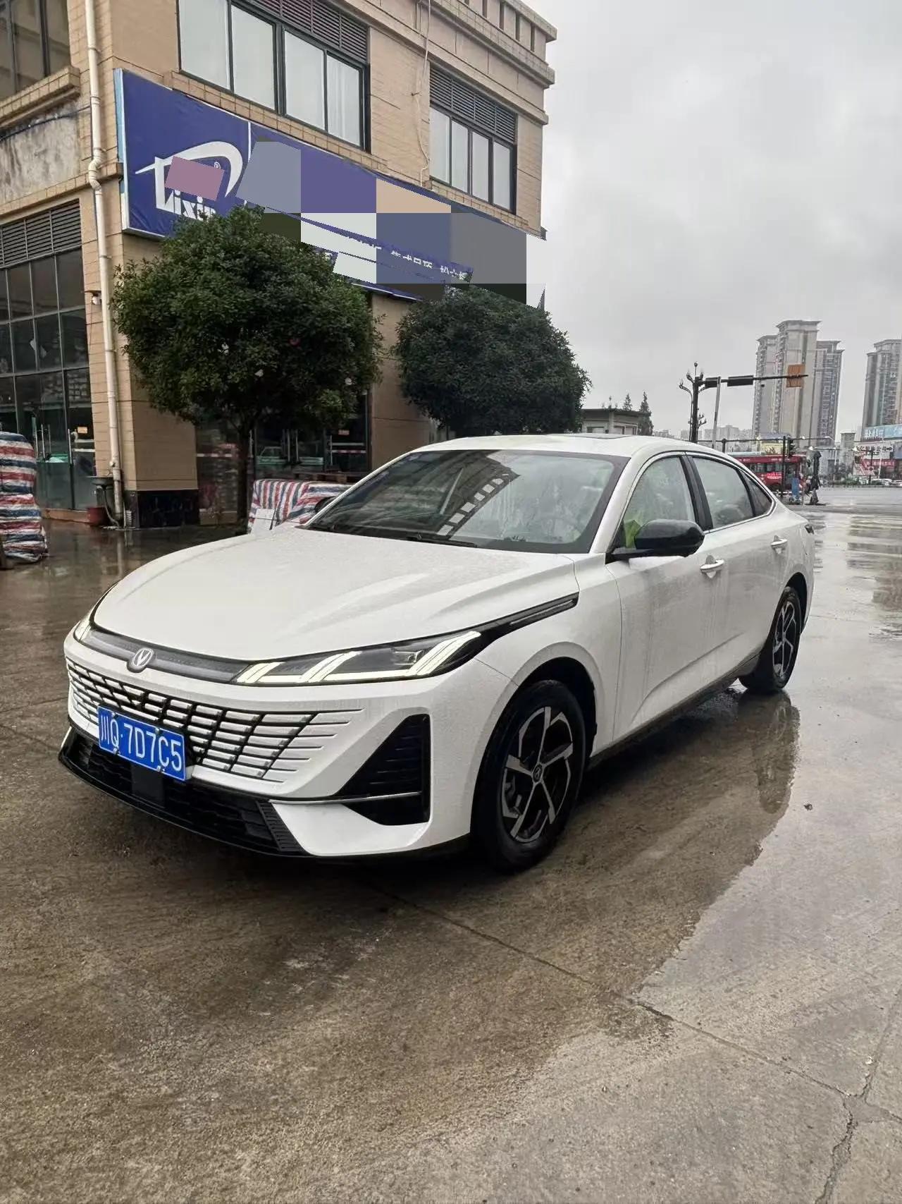 Открыть галерею: ChangAn 2026 Elantra 1.5T 500Bar Jingxiang Model Automatic