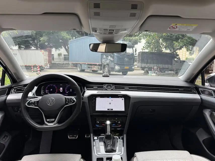 Magotan 2022 330TSI DSG Basic 5
