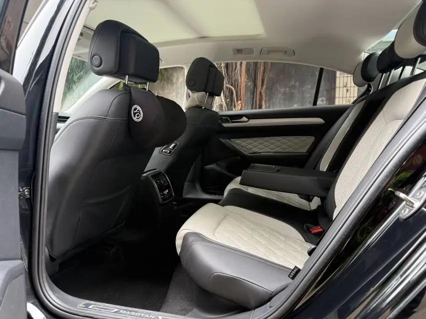 Magotan 2022 330TSI DSG Basic 6