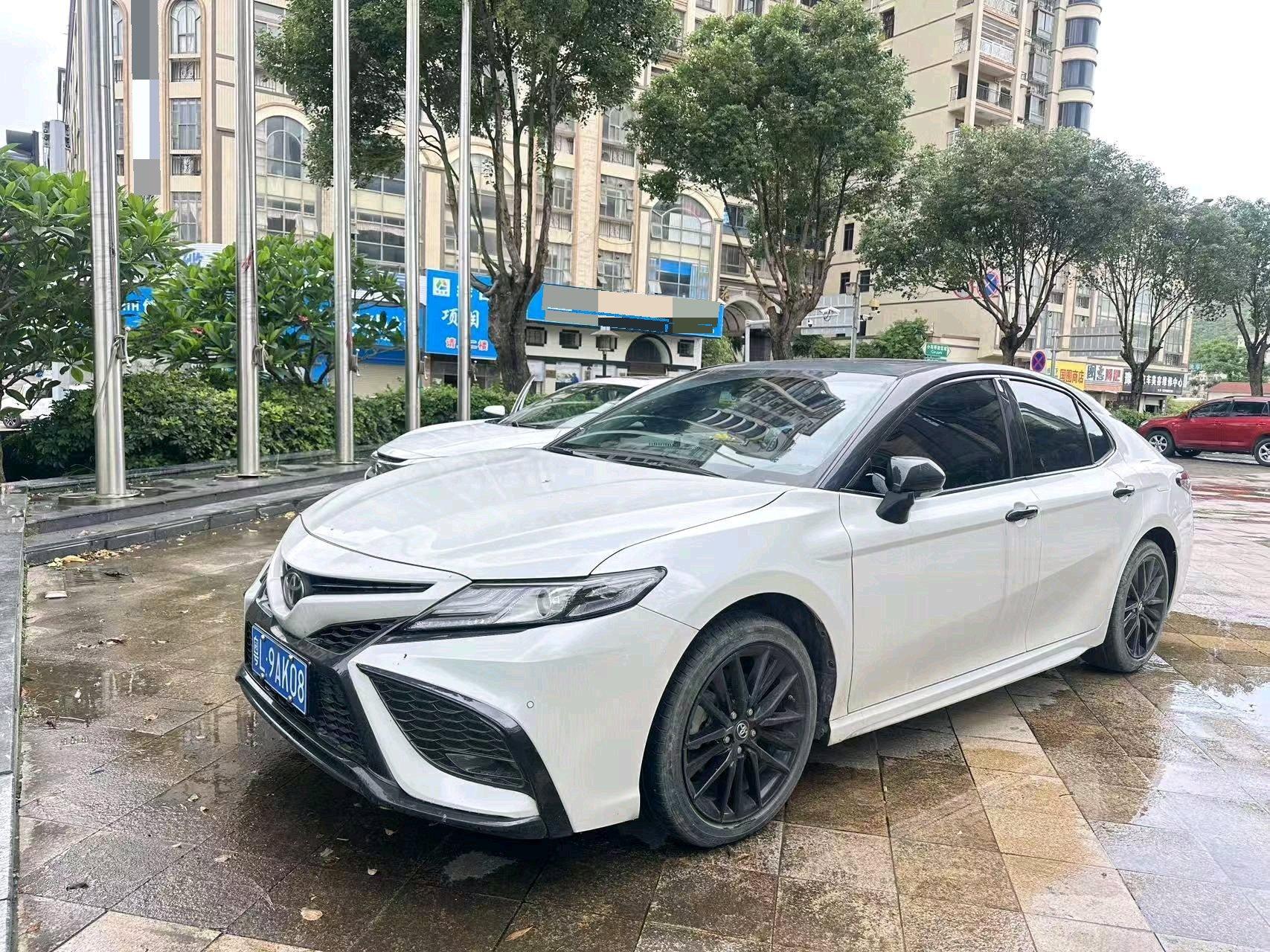 Open image lightbox: Camry 2022 2.0S Knight Edition