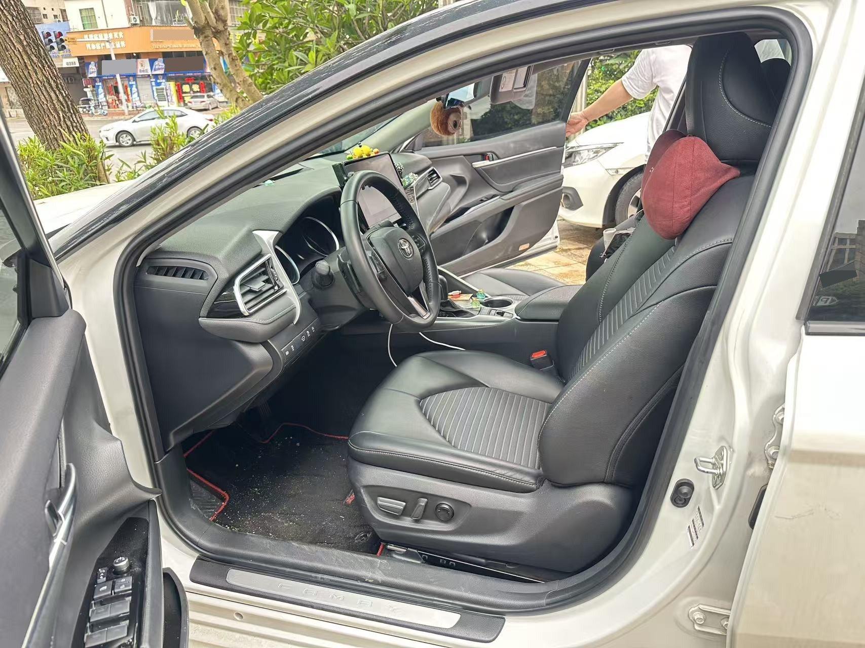Camry 2022 2.0S Knight Edition 3
