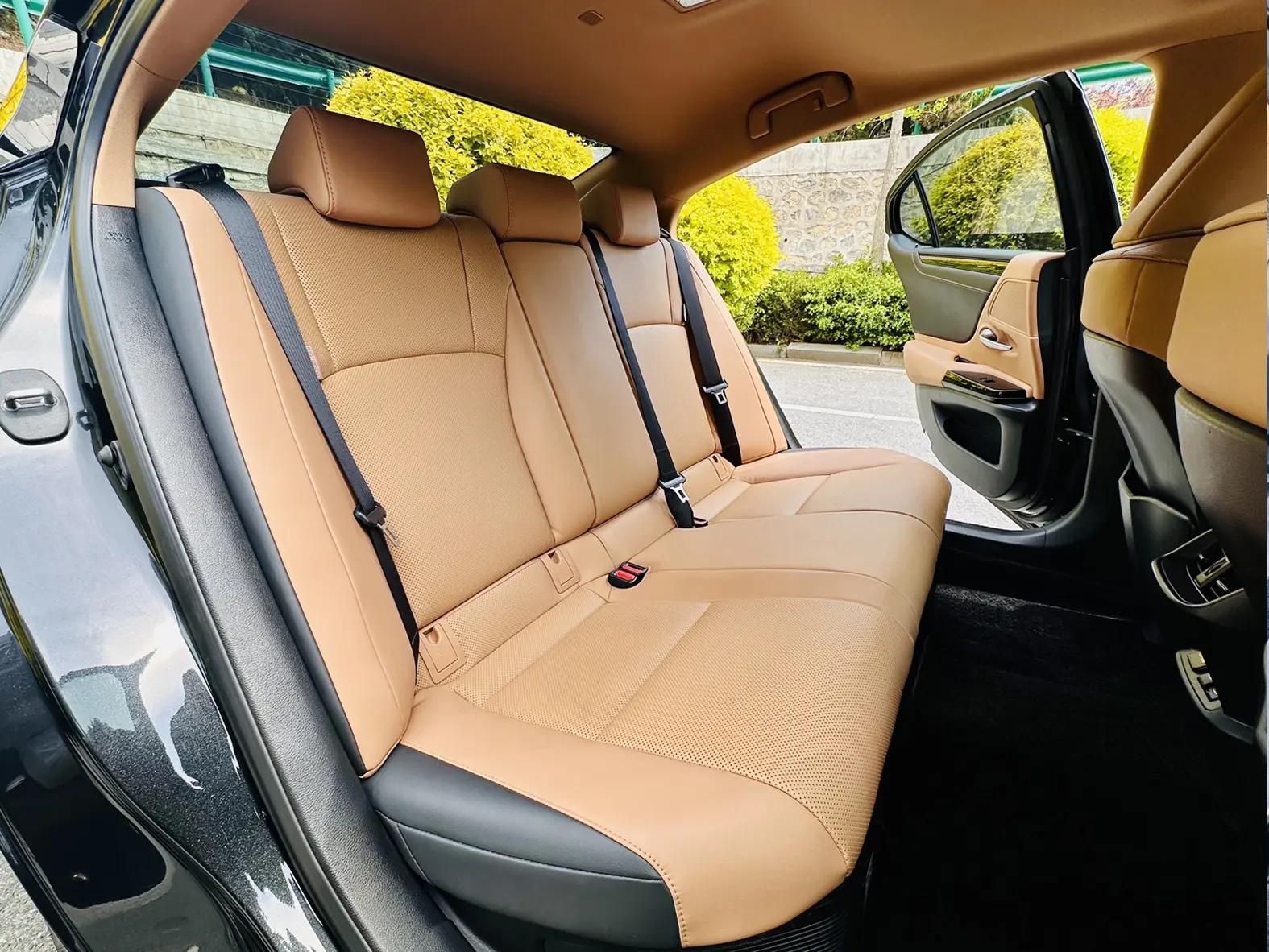 Lexus ES 2021 300h Excellent Edition 17