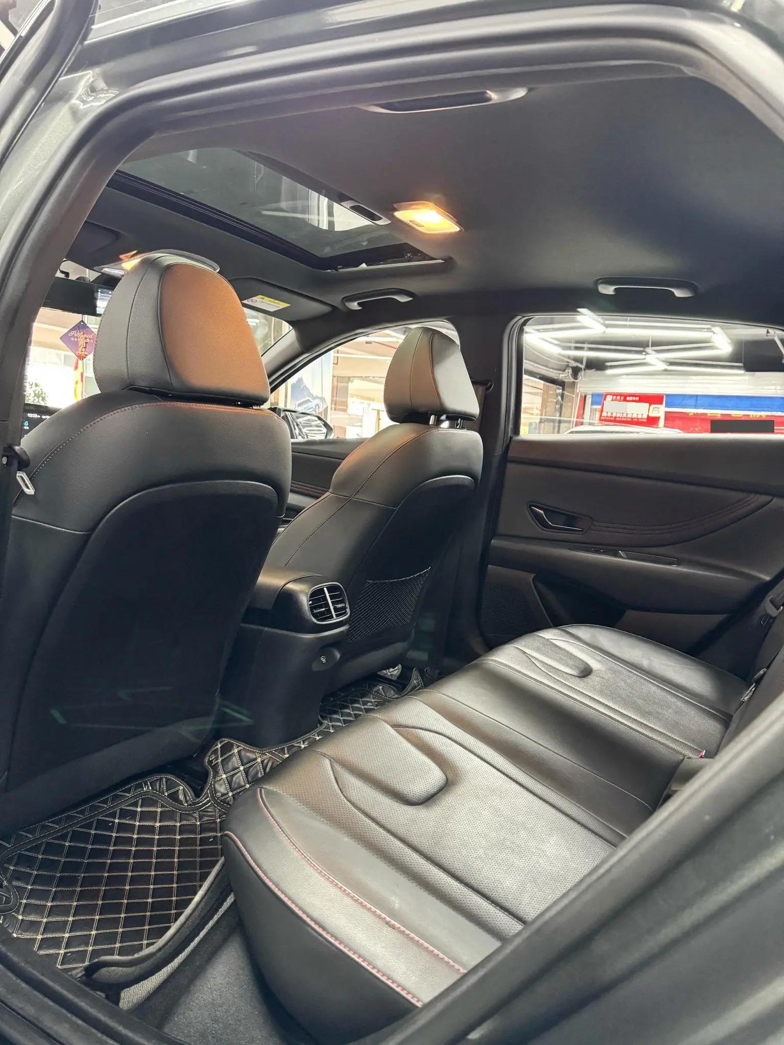 Elantra 2023 240TGDi DCT N Line LUX Premium Edition 7