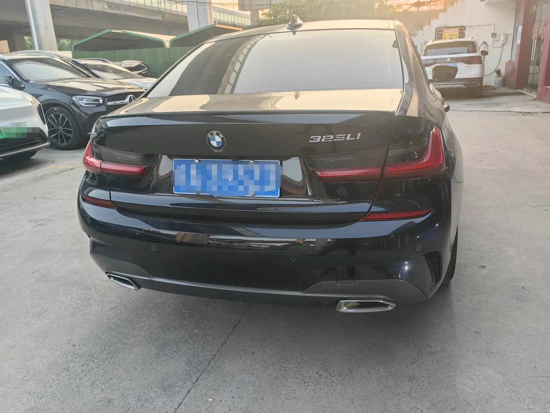 BMW 3 Series 2021 320Li M Sports Suit 3