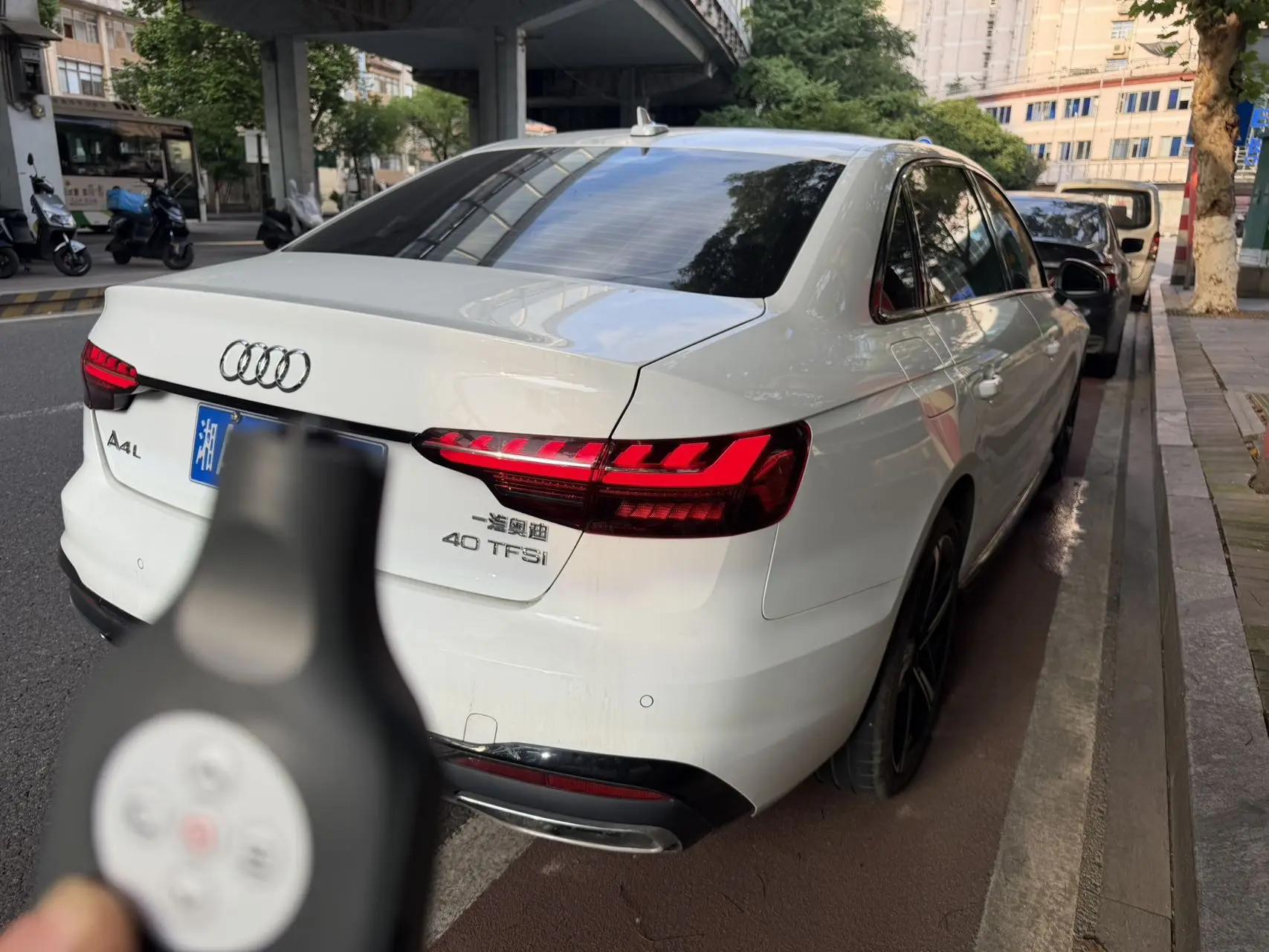 Audi 2025 A4L 2.0TFSI 40TFSI 2 Million Units Joy Edition Luxury Dynamic Version Automatic 5