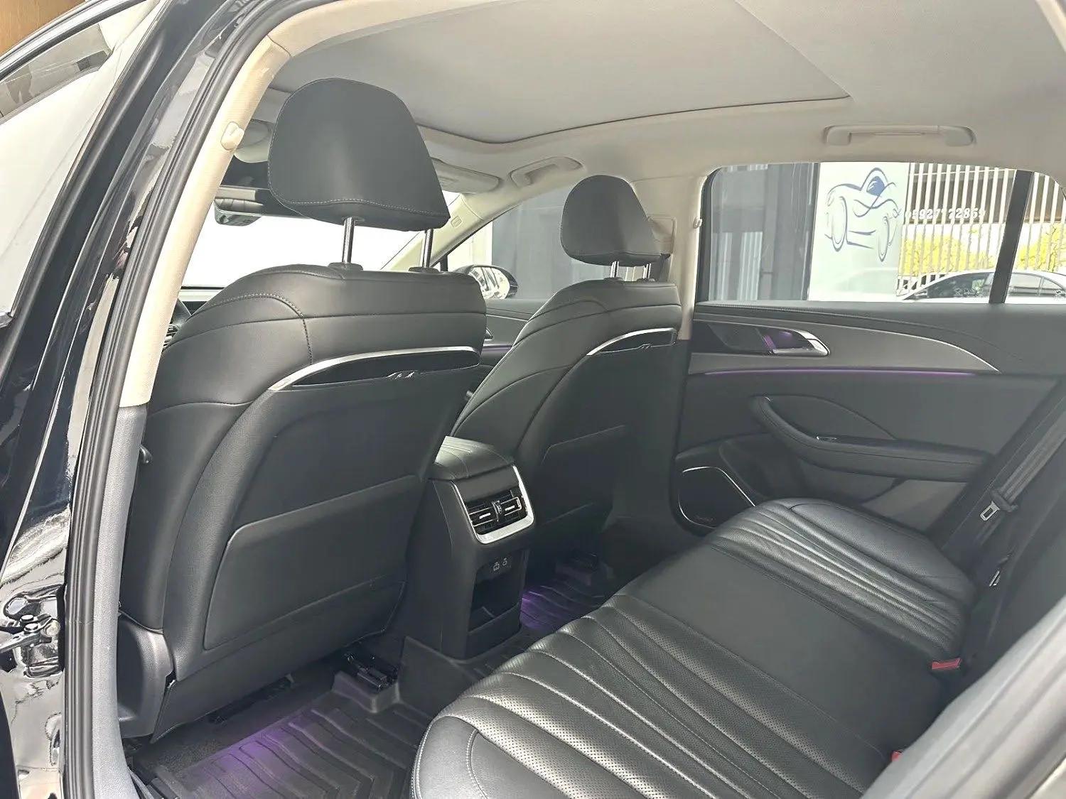 HongQi H5 2023 2.0T Auto Zhilian Flag Chang Edition 4