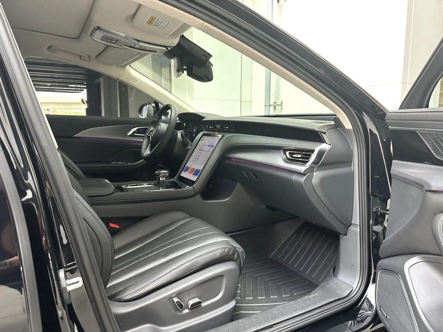 HongQi H5 2023 2.0T Auto Zhilian Flag Chang Edition 8