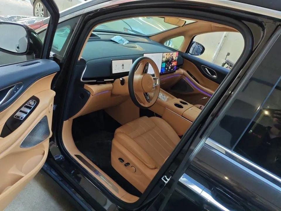 Voyah 2025 Model Dreamer PHEV 1.5T Four-Wheel-Drive Flagship Kunpeng Edition Automatic 6