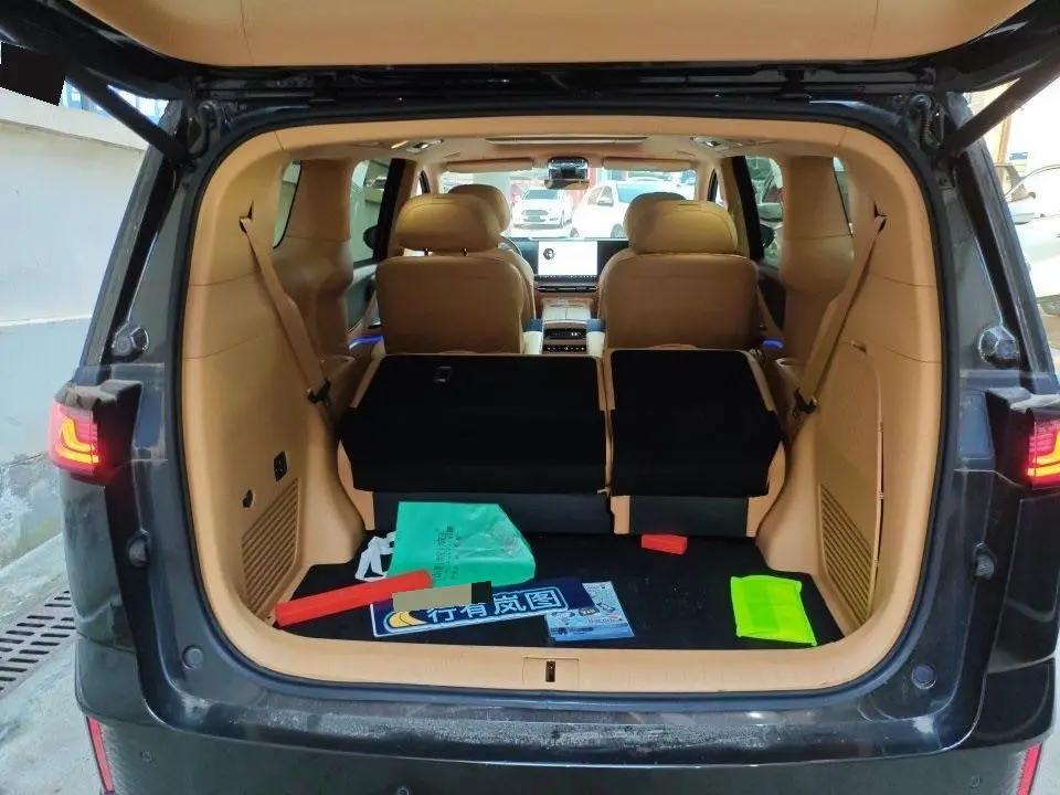 Voyah 2025 Model Dreamer PHEV 1.5T Four-Wheel-Drive Flagship Kunpeng Edition Automatic 7