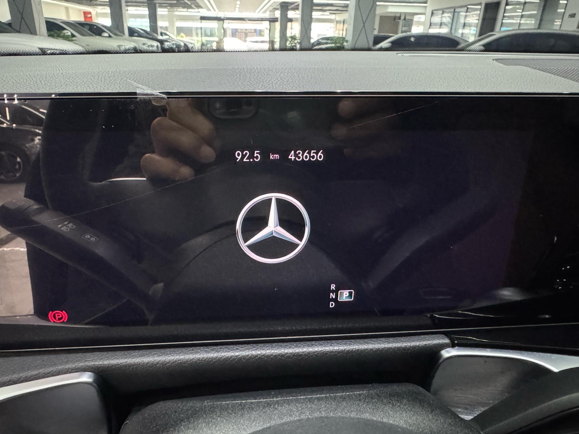 Mercedes Benz GLB 2023 GLB 220 Fashion 11