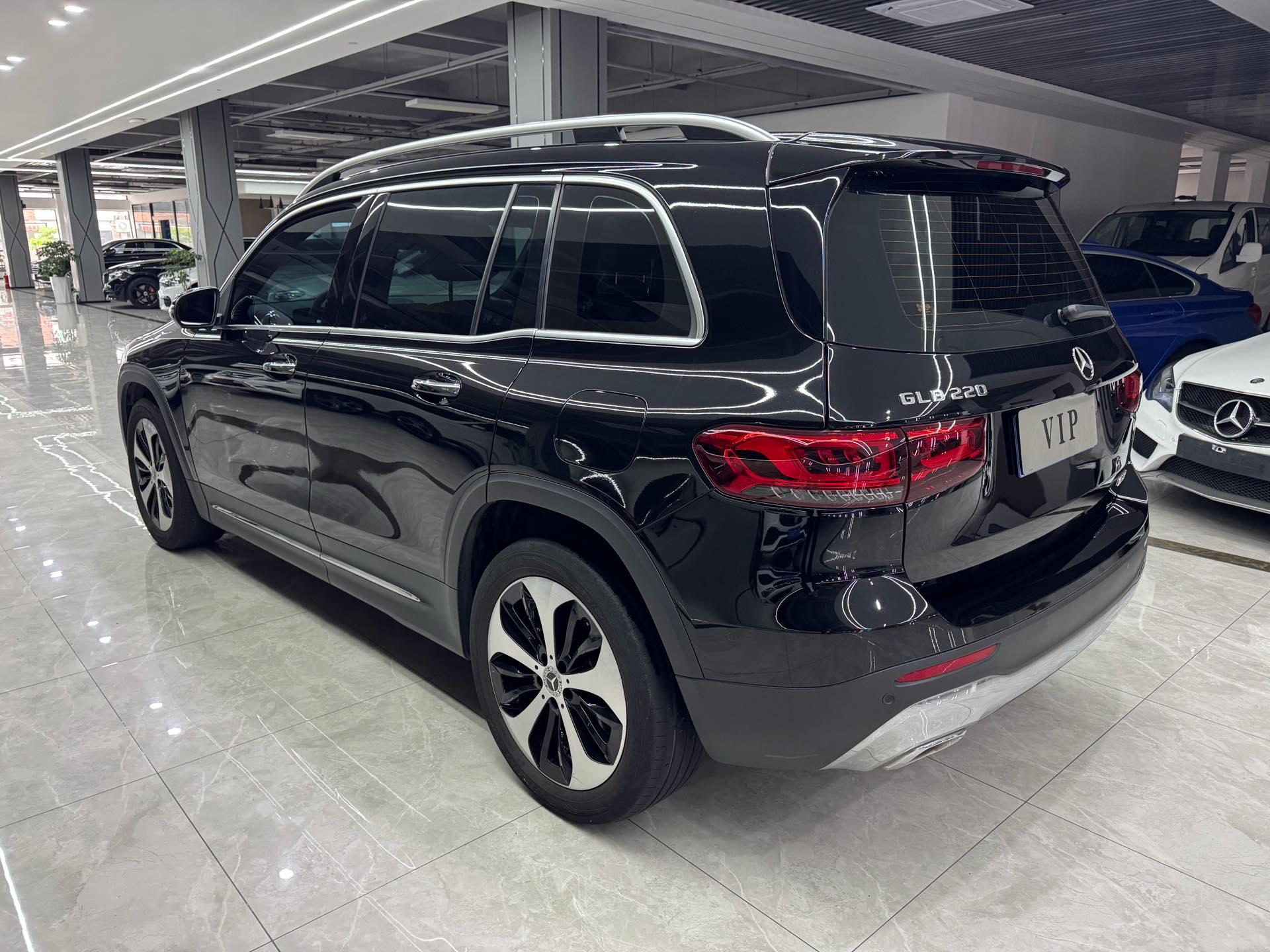 Mercedes Benz GLB 2023 GLB 220 Fashion 7