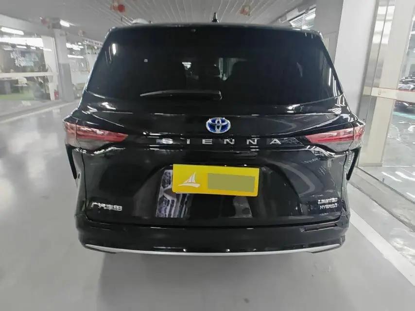 Toyota 2023 Sienna 2.5 CVT Prestige Automatic 6