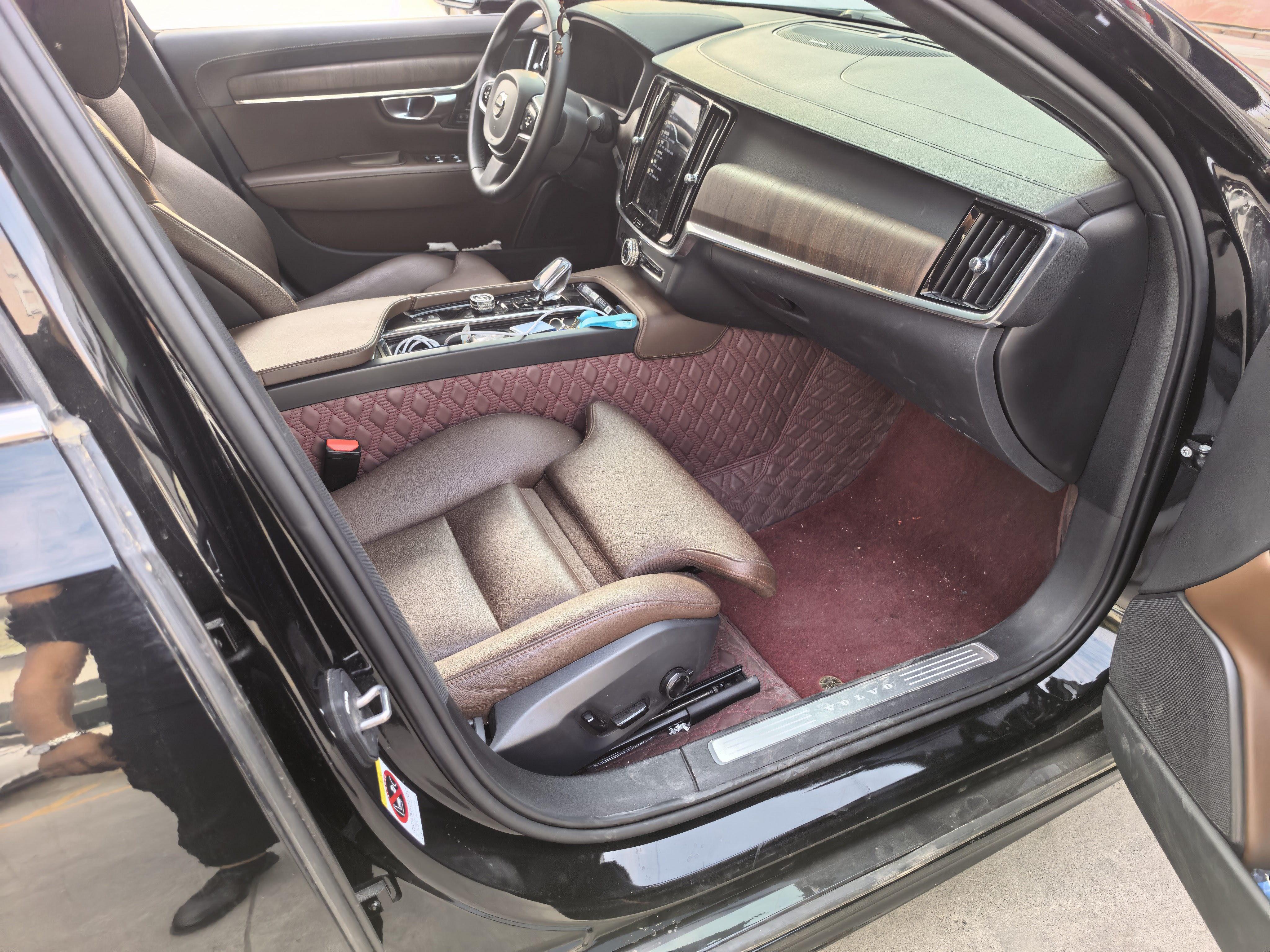 Volvo S90 2024 B5 Zhiyuan Deluxe Edition 6