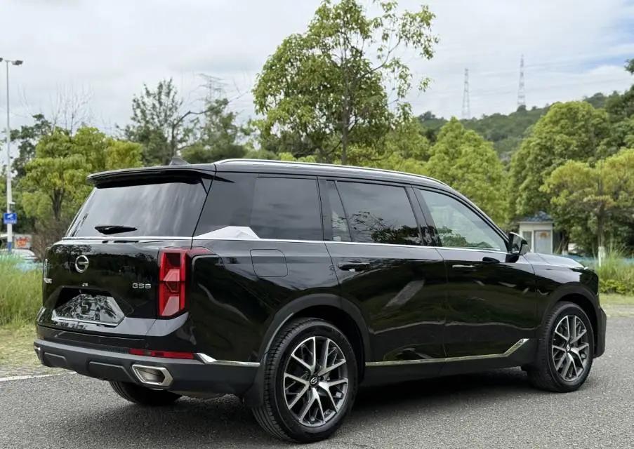 GAC Trumpchi 2025 GS8 2.0T GDI Flagship Series, Two-Wheel Drive Luxury 5-Seater, Automatic Transmission 7