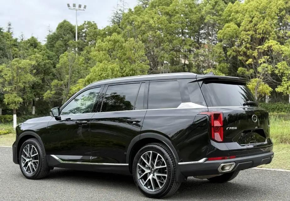 GAC Trumpchi 2025 GS8 2.0T GDI Flagship Series, Two-Wheel Drive Luxury 5-Seater, Automatic Transmission 9