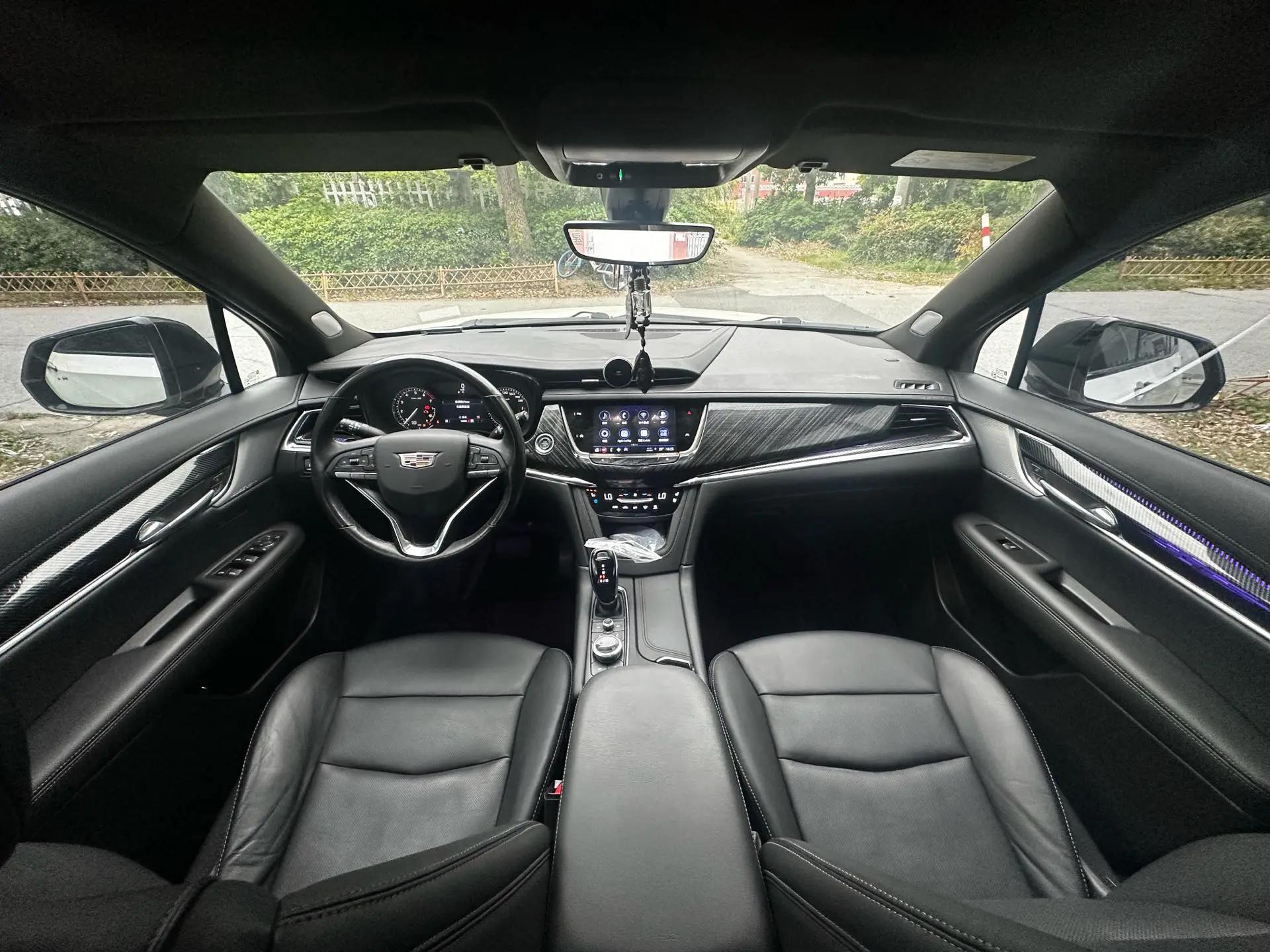 Cadillac XT6 2022 2.0T 6-seat 4-wheel drive luxury model 6