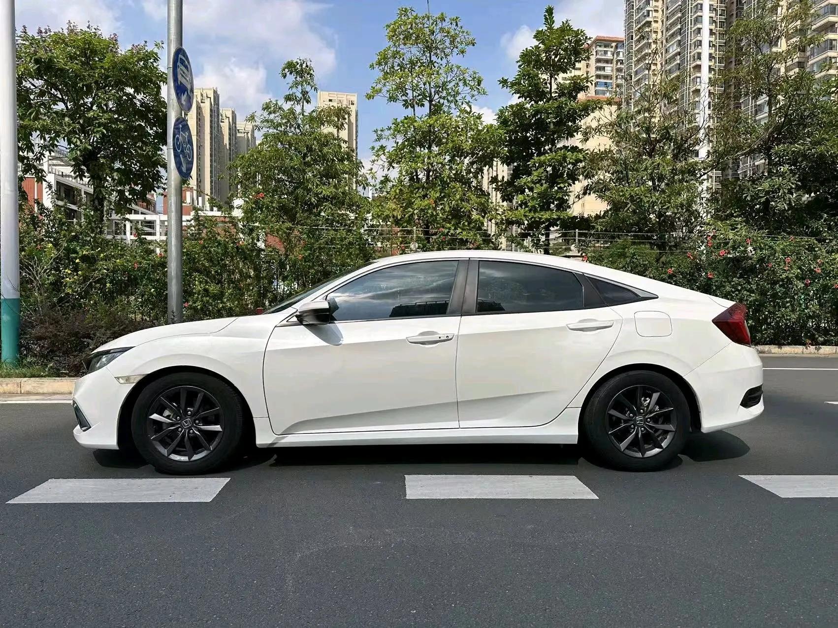Civic 2019 220TURBO CVT Dynamic Edition National V 4