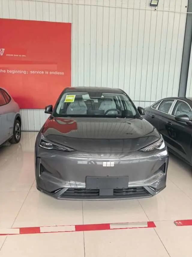 Geely Galaxy 2026 Model E5 530km Launch Edition Automatic 3