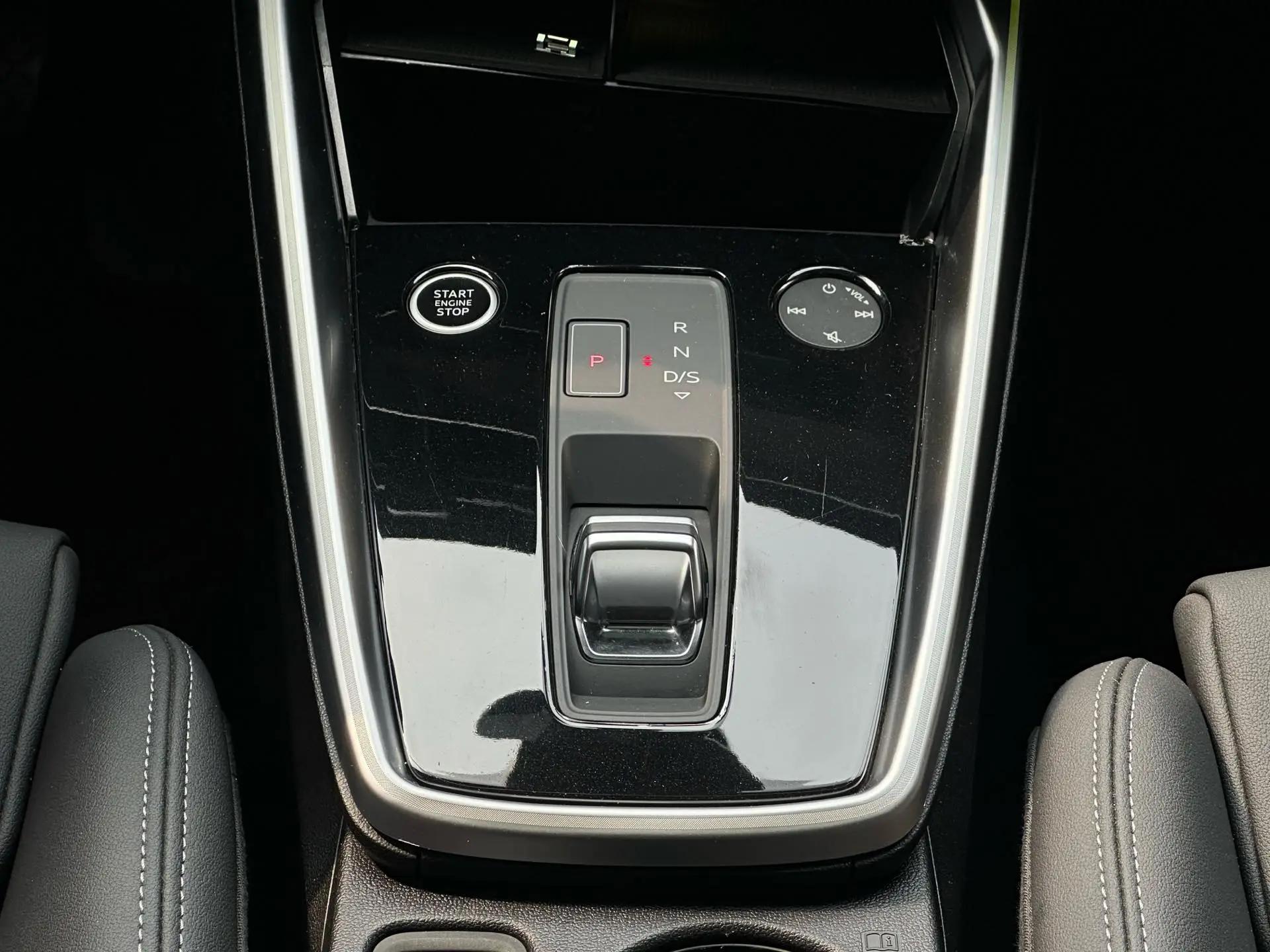 Audi 2023 A3L Limousine 1.4TFSI 35TFSI Sporty (facelift) Automatic 9