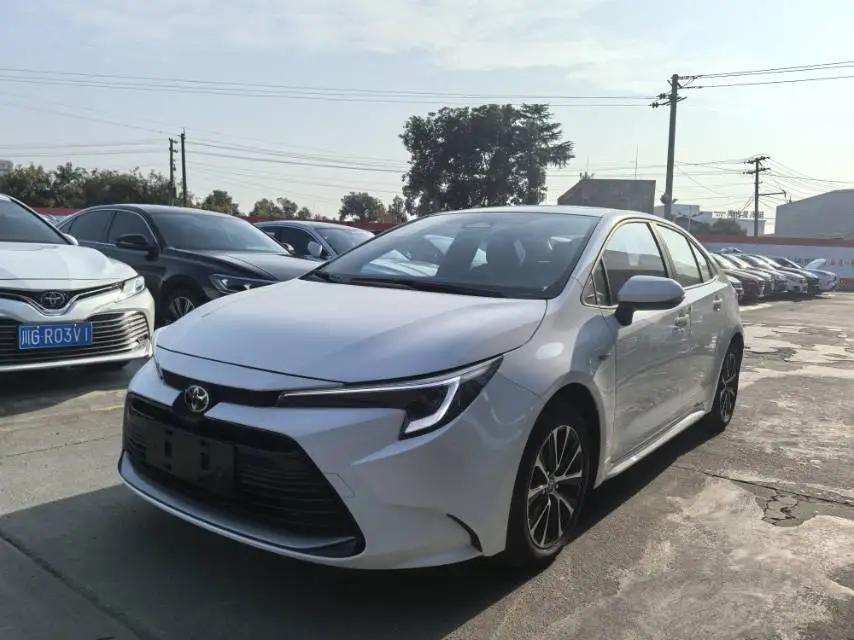 Toyota 2024 Lei Ling Shuangqing 1.8 Stepless Intelligent Electric Hybrid Deluxe Edition Automatic Gear