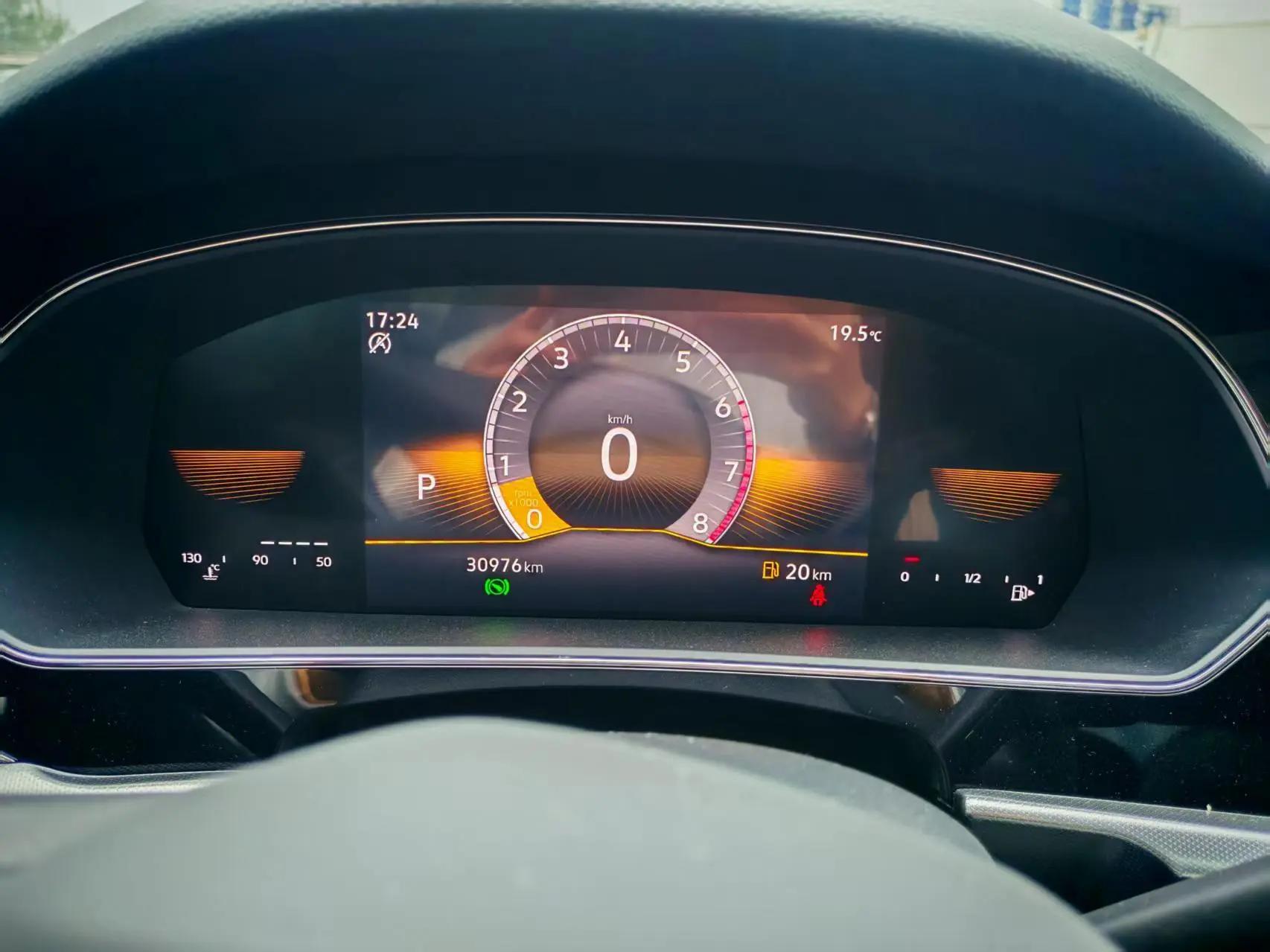Passat 2023 280TSI Elite Edition 8
