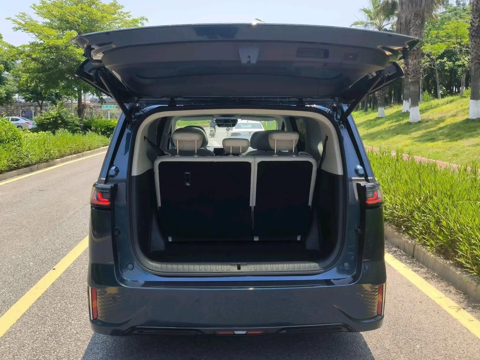 Voyah 2025 Model Dreamer PHEV 1.5T Four-Wheel-Drive Prestige Kunpeng Edition Automatic 4