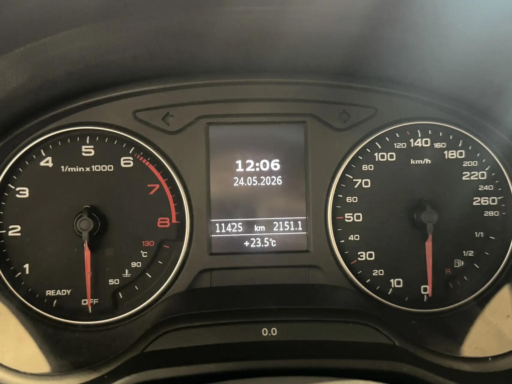 Audi 2024 Q2L 1.5TFSI 35TFSI Fashion Dynamic Automatic 9